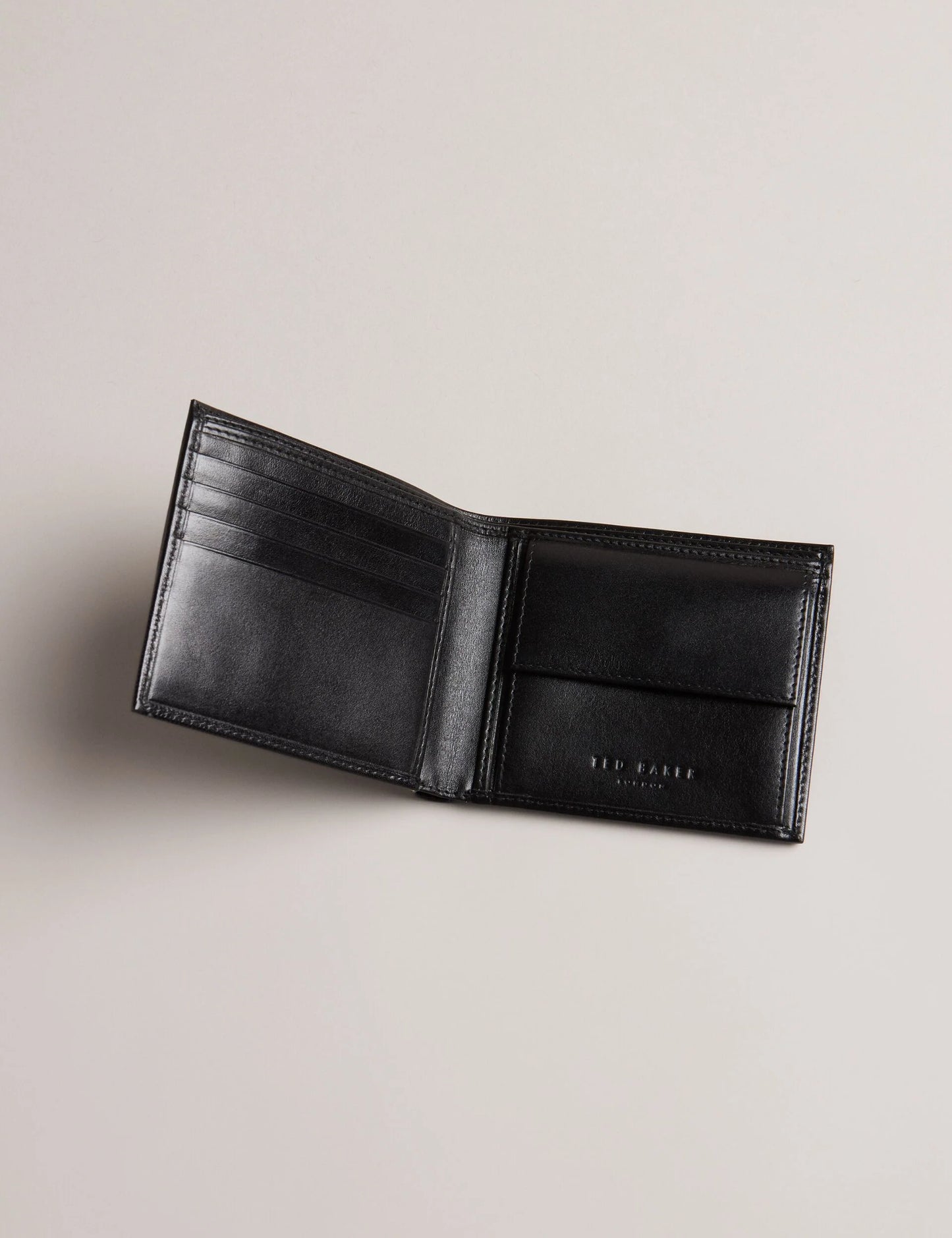 PRUGS | BLACK