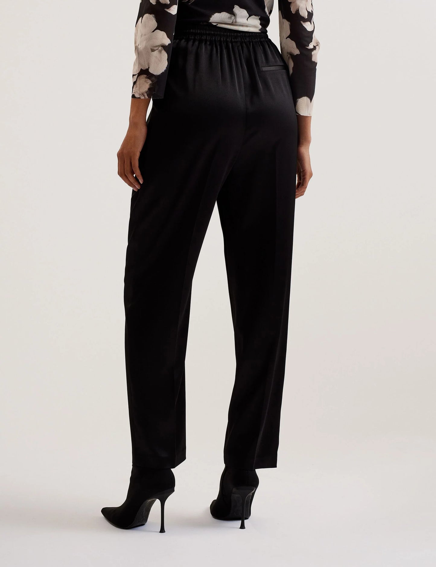 NATORI | BLACK