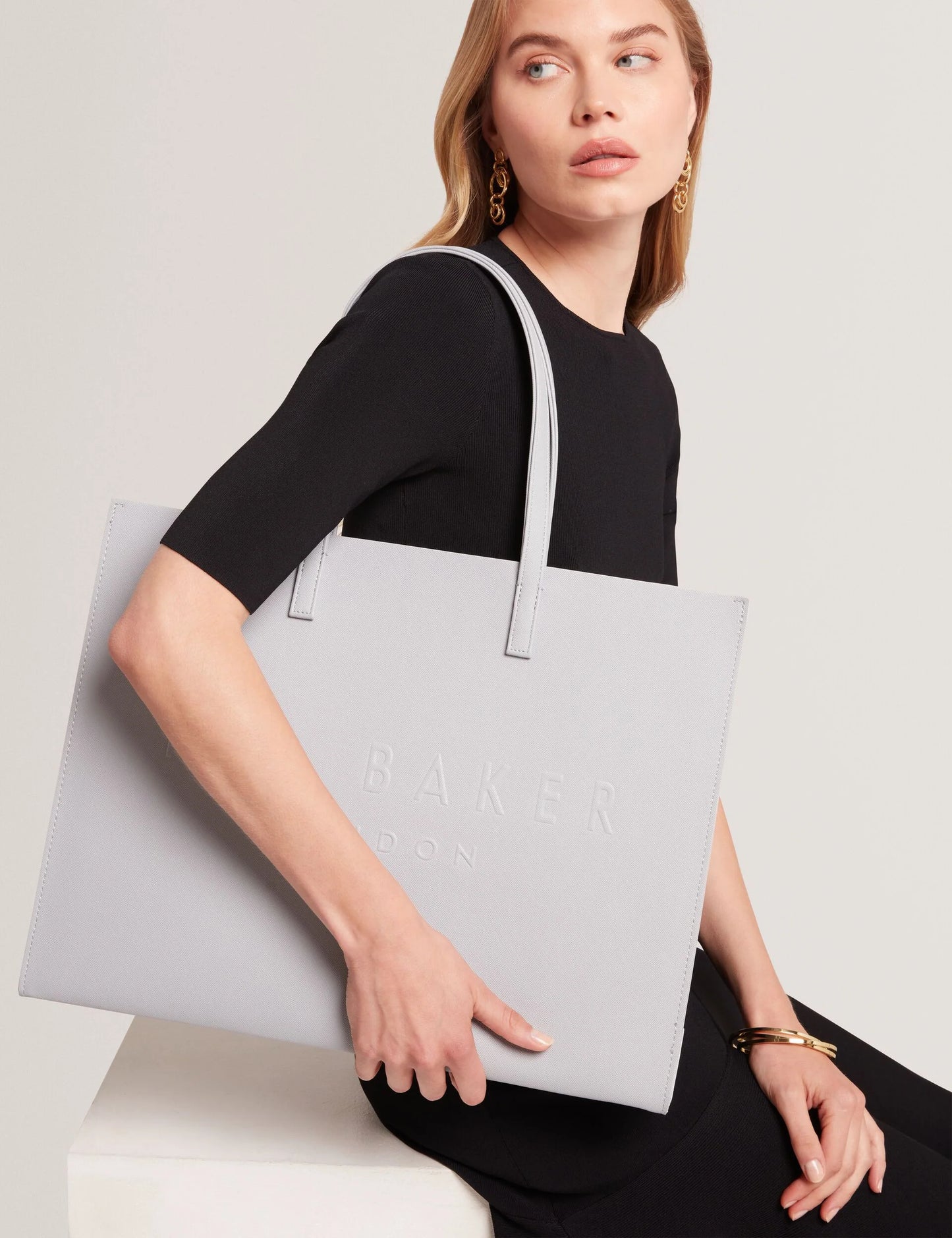 SUKICON | LT-GREY