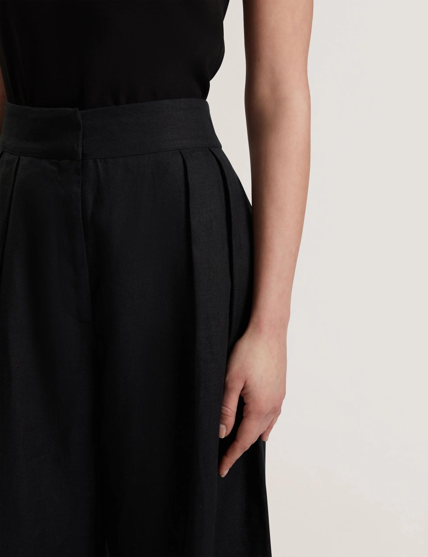 KYFAAT | BLACK