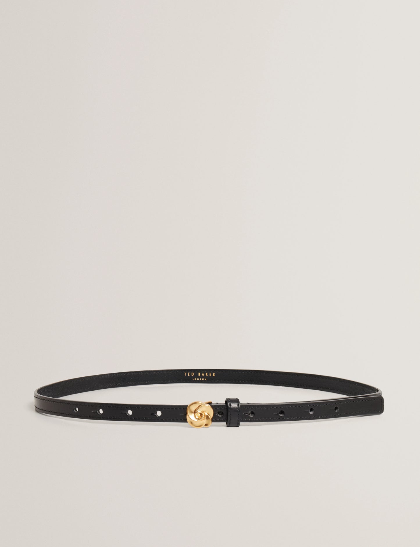 ROOSSI | BLACK