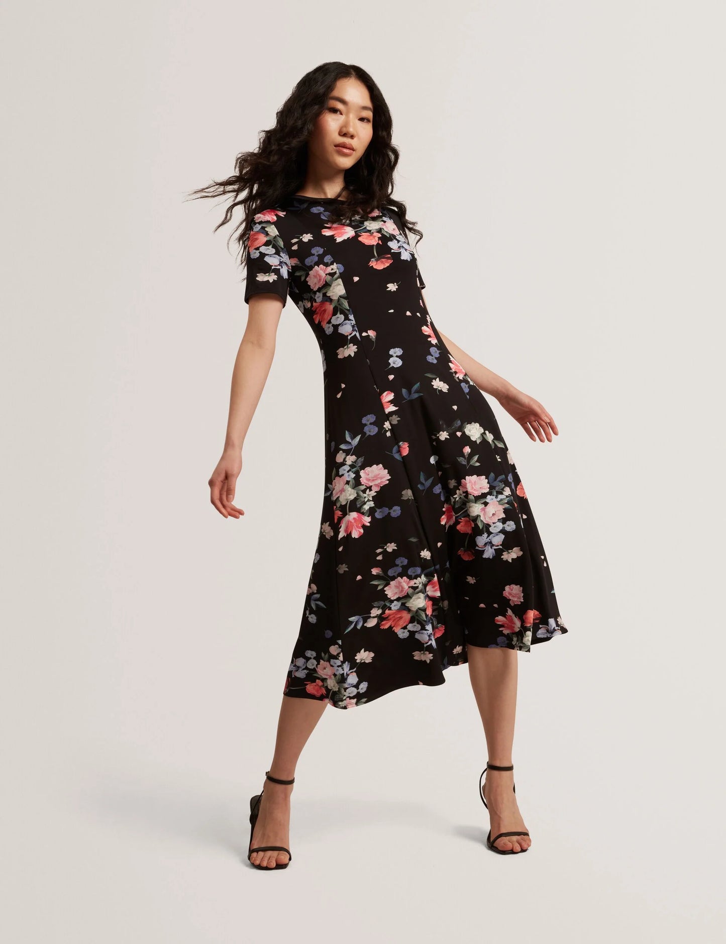 SHORT SLEEVE JERSEY MAXI DRESS | RICH BLACK