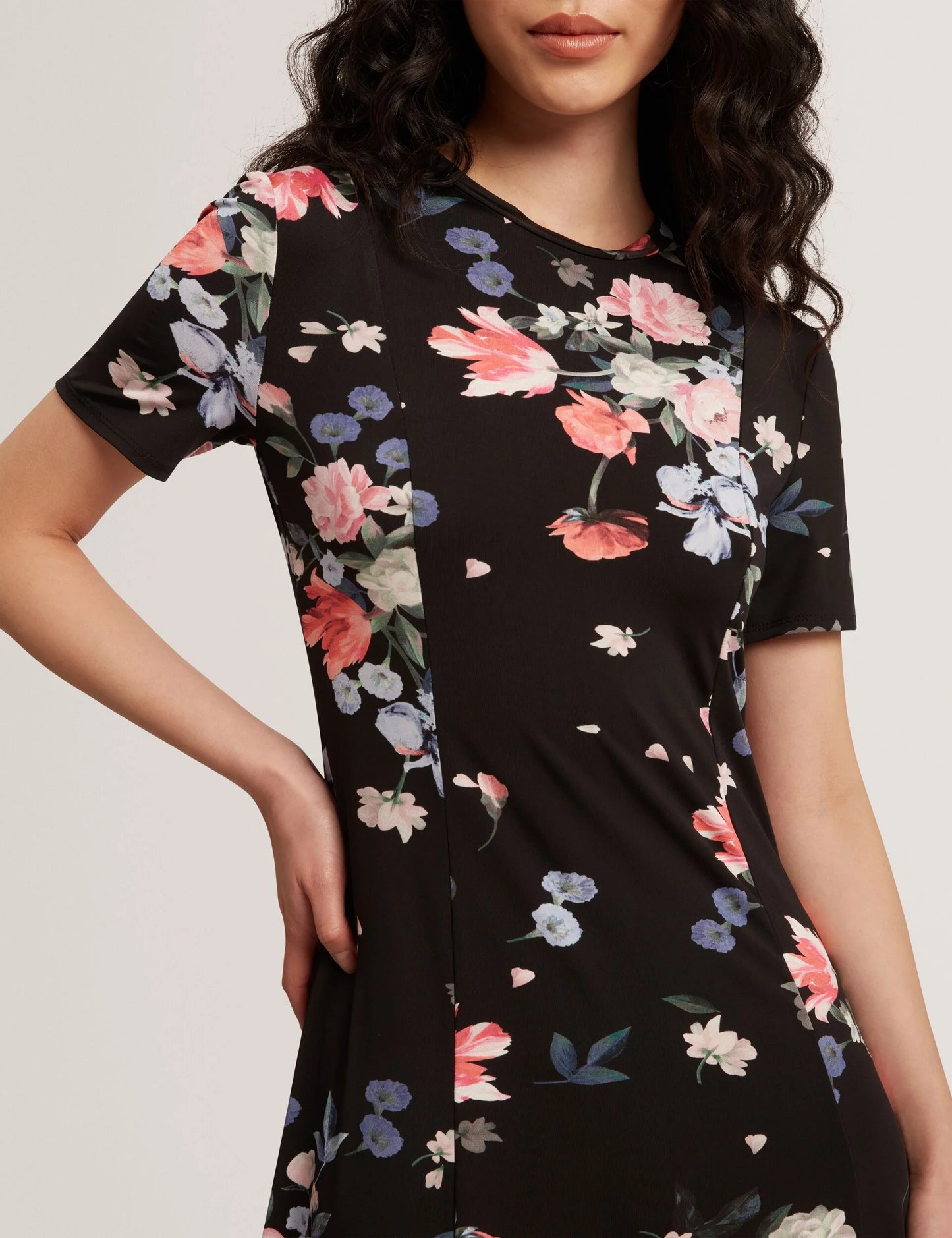 SHORT SLEEVE JERSEY MAXI DRESS | RICH BLACK