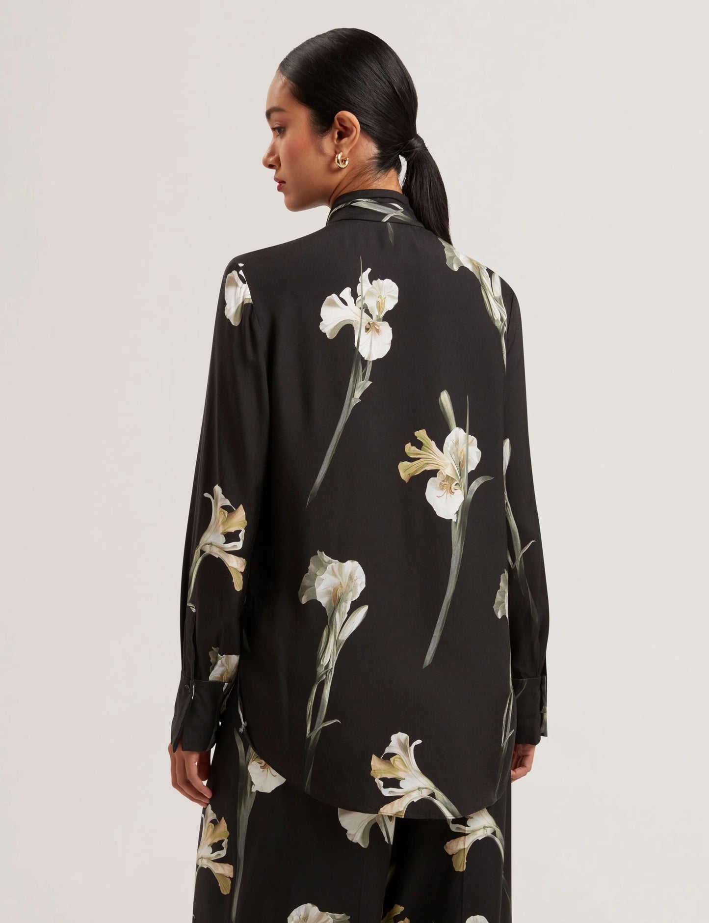 ZAKIIER | BLACK