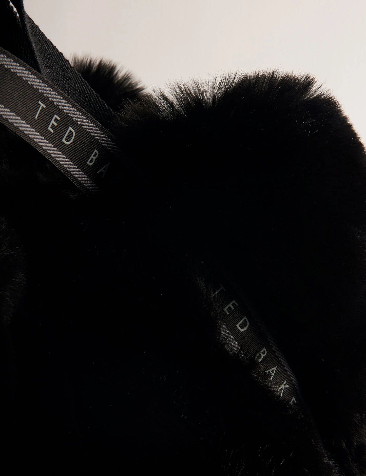 CADENCE | BLACK