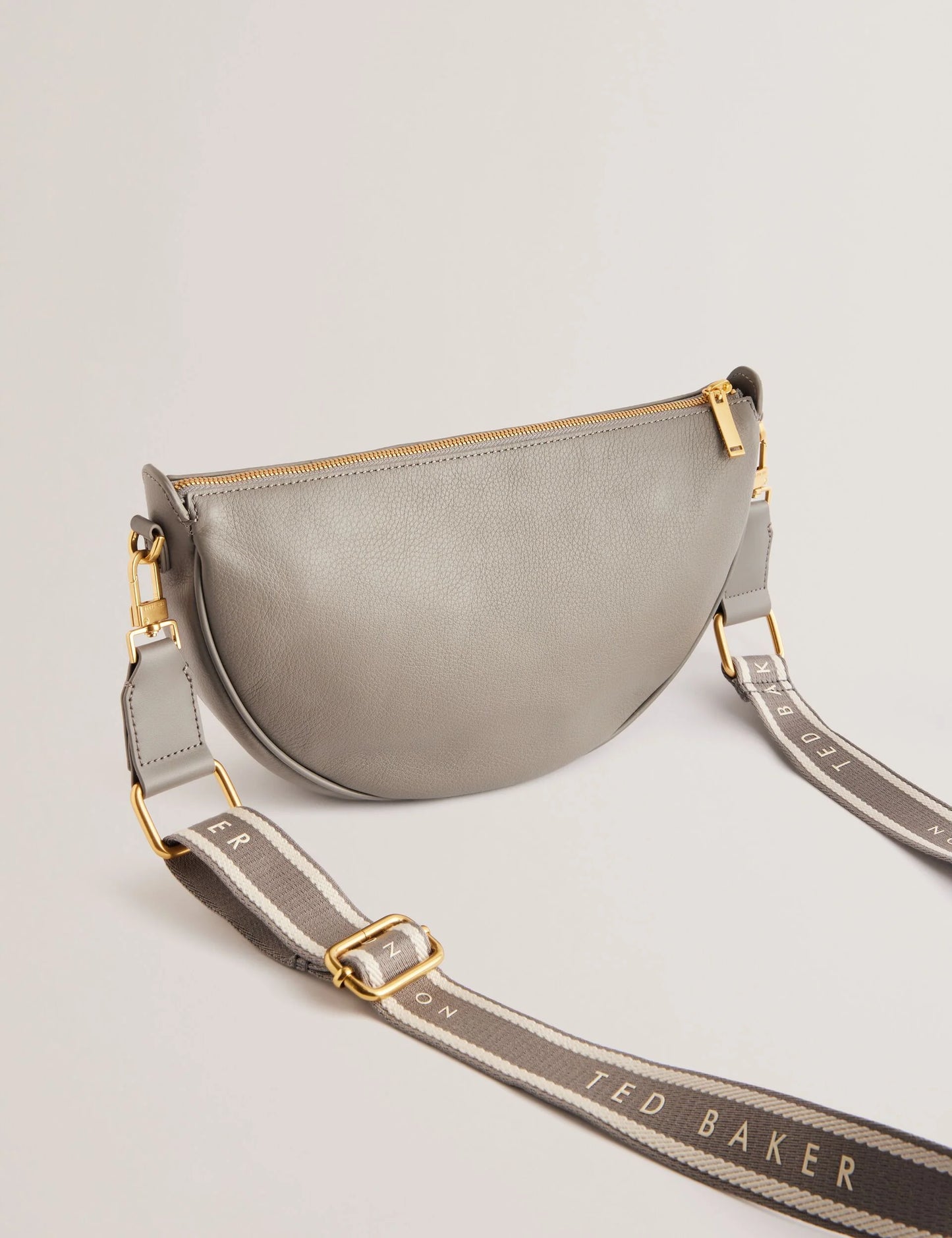 ESSINA | MID-GREY