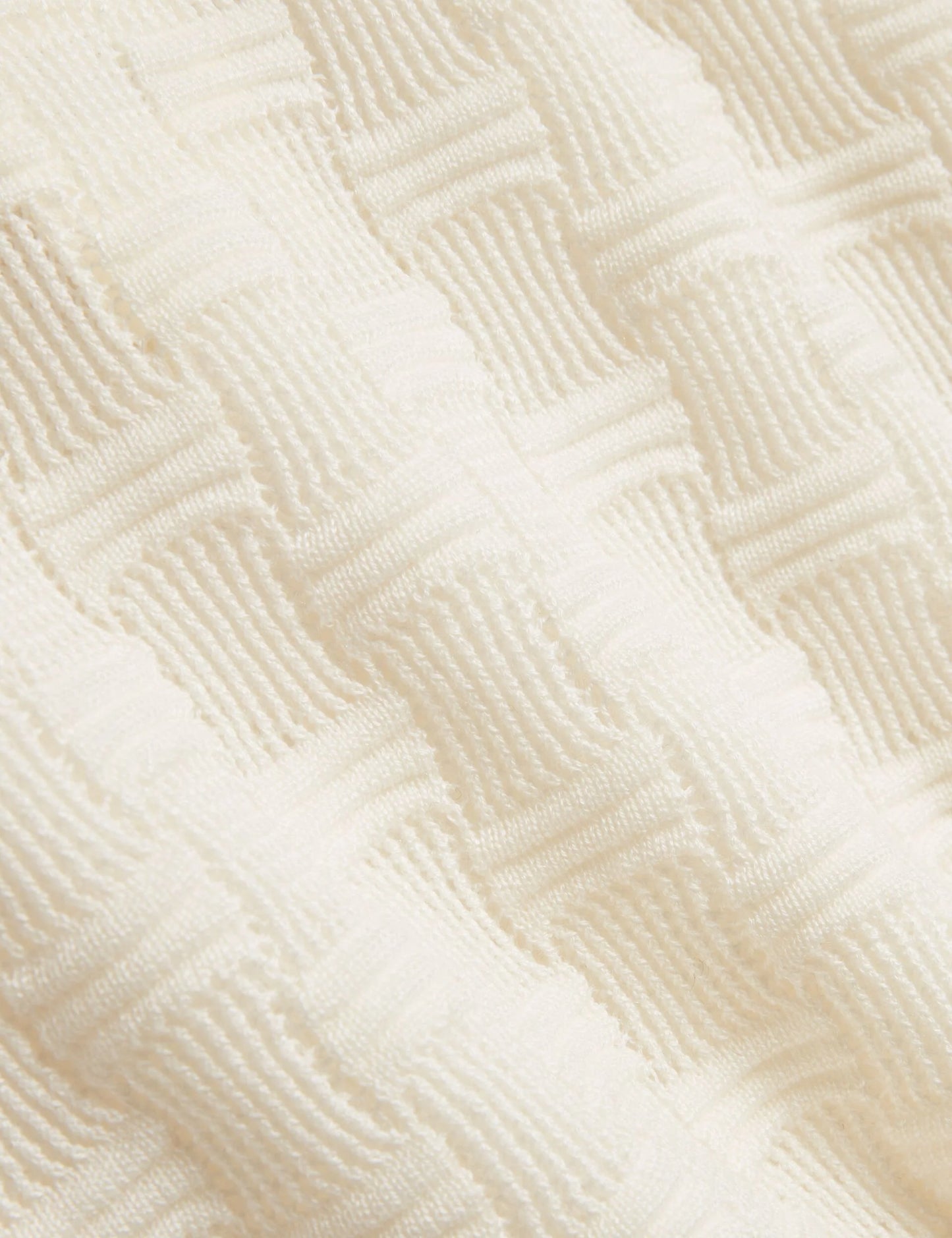 EMETA | WHITE