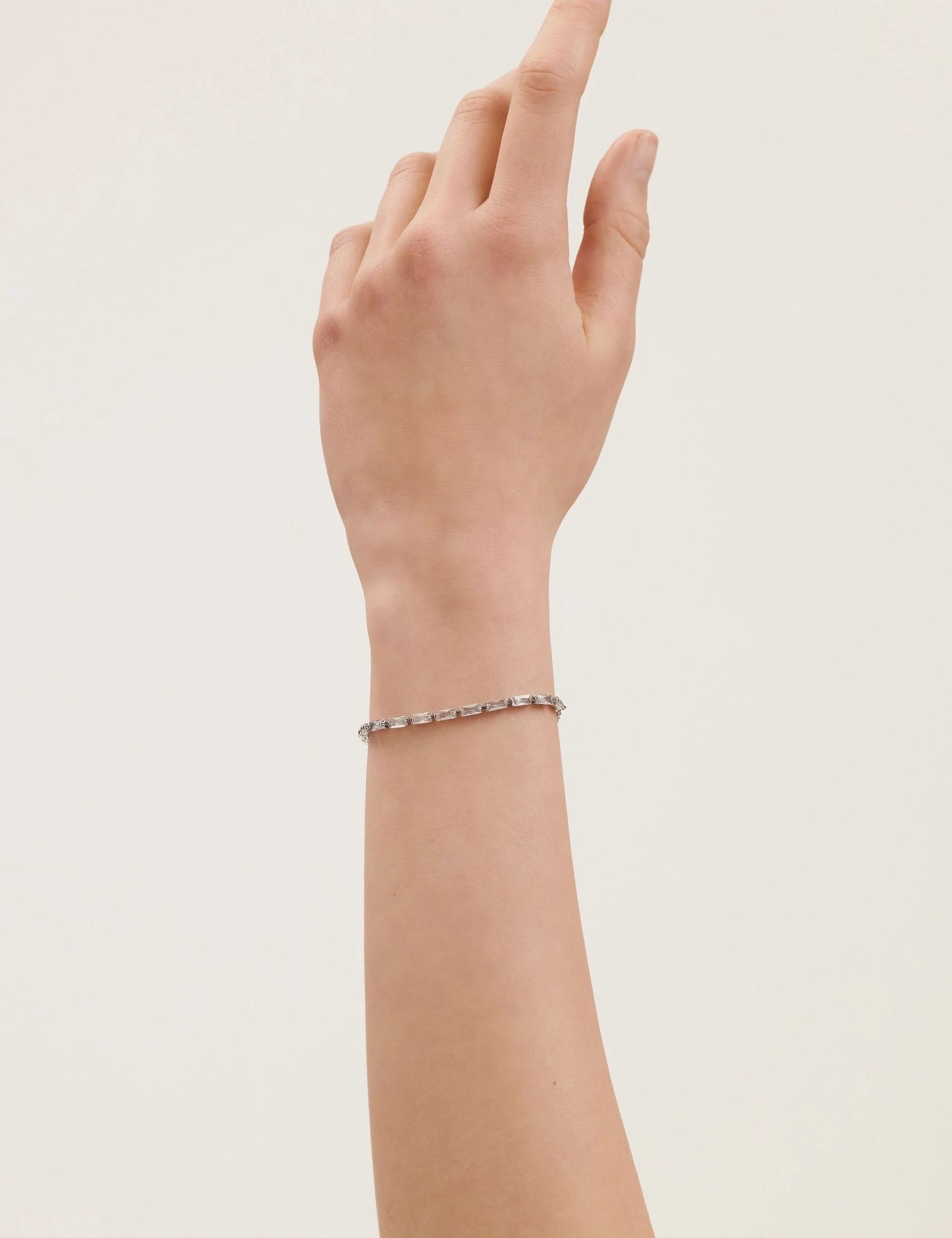 ISELA | SILVER