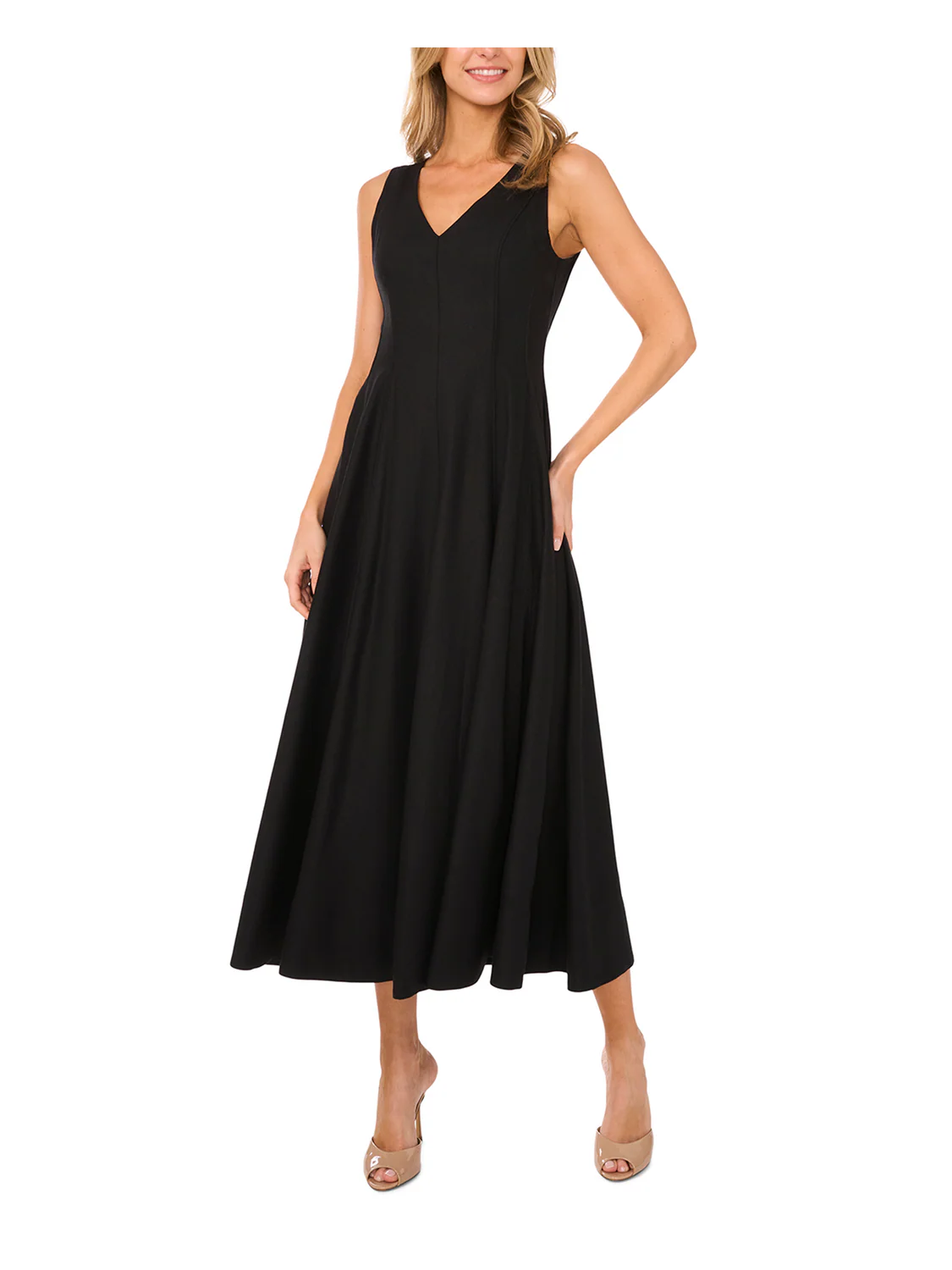 SLEEVELESS V-NECK PLEATED MAXI DRESS | RICH BLACK