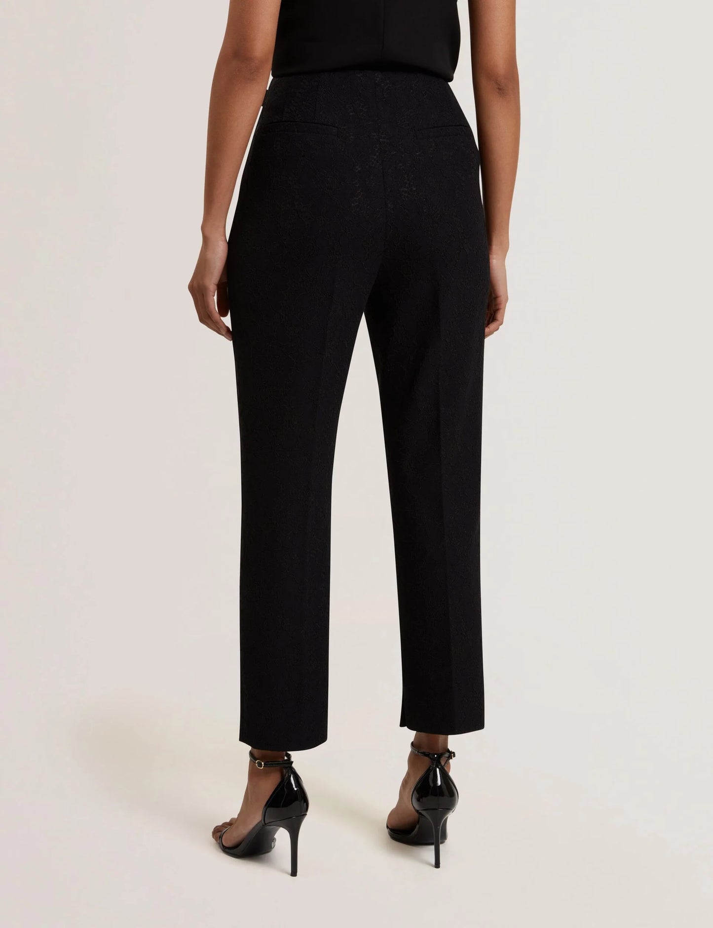 MERIOT | BLACK