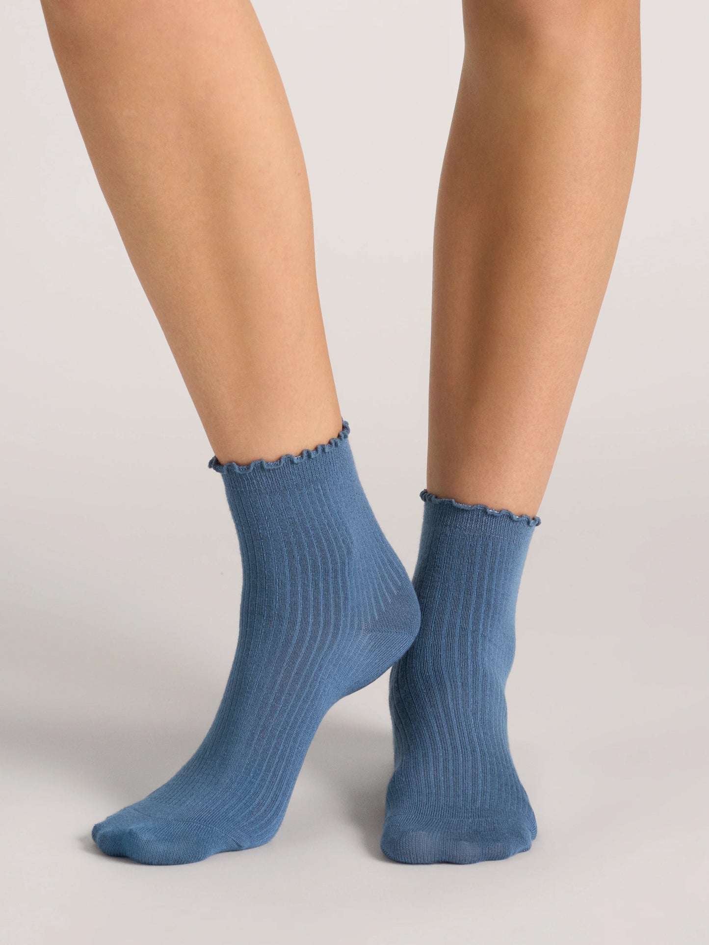 RUFFLE ANKLET | TAN