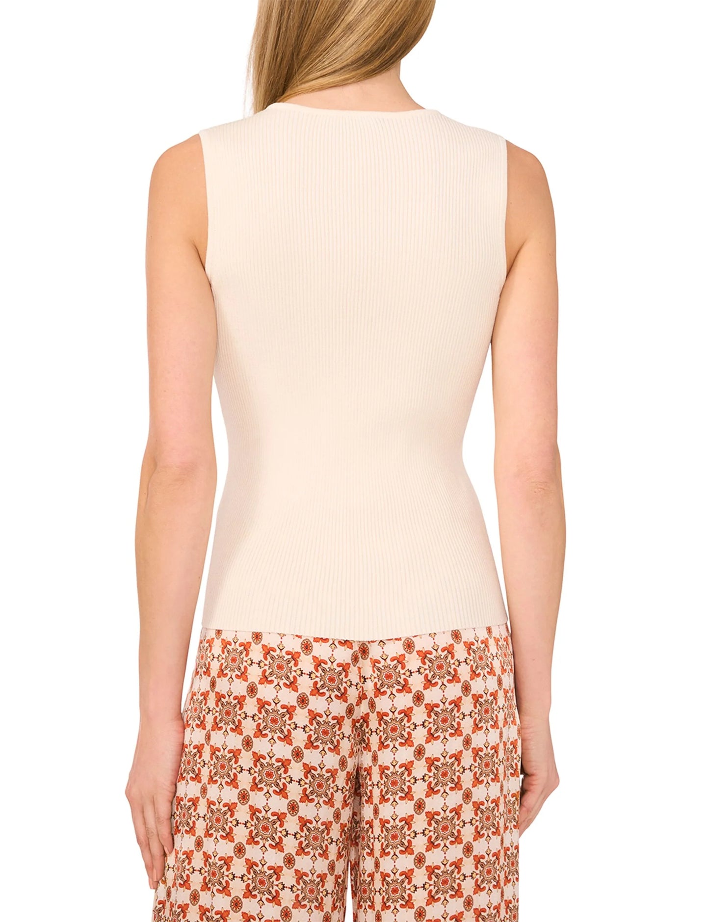 SLEEVELESS V-NECK TOP | QUIET IVORY
