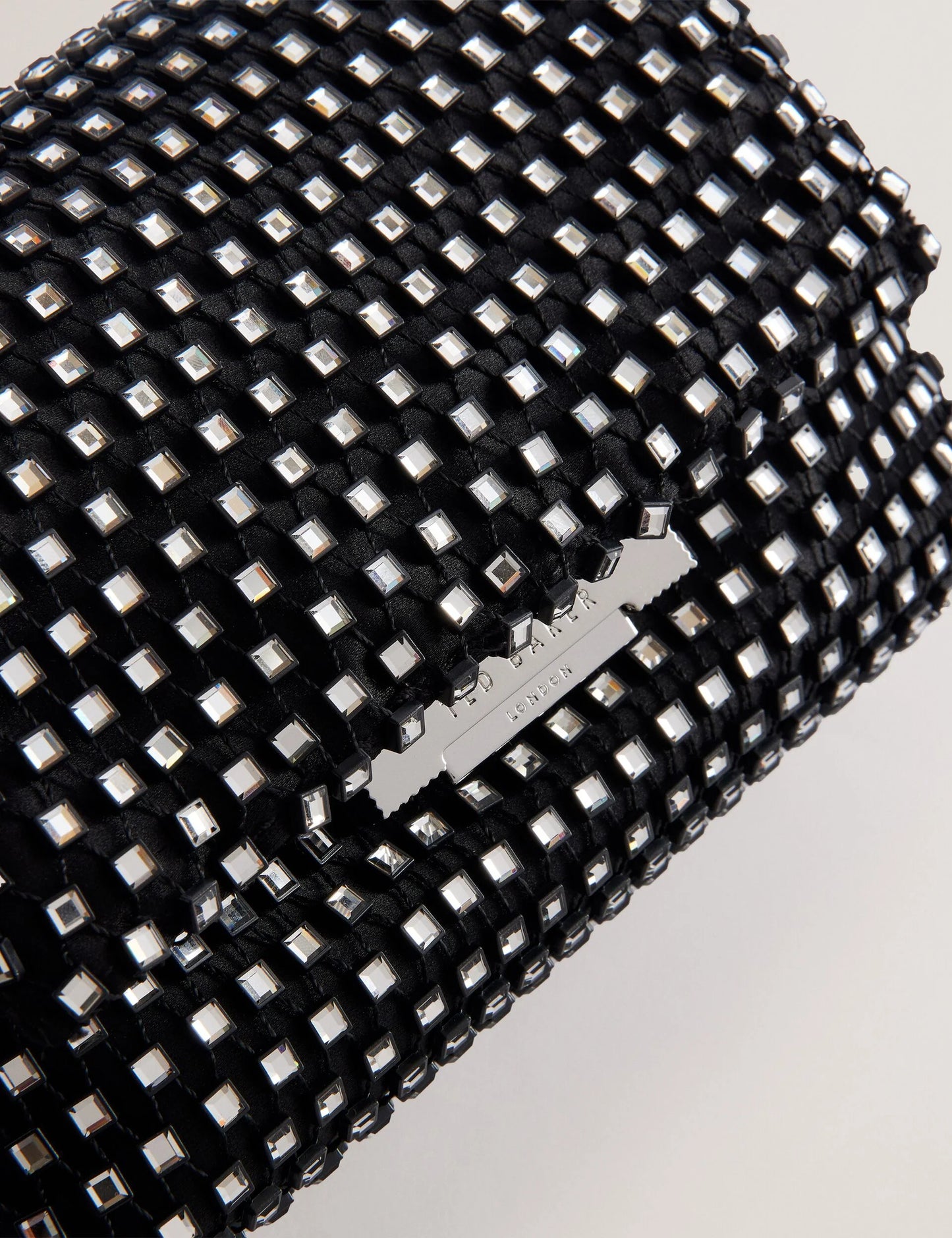 GLITSZI | BLACK