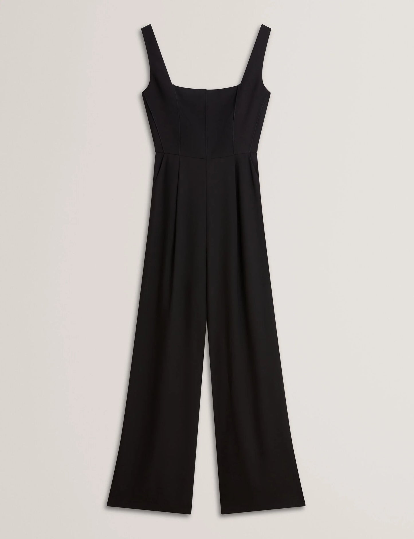 INUJ | BLACK