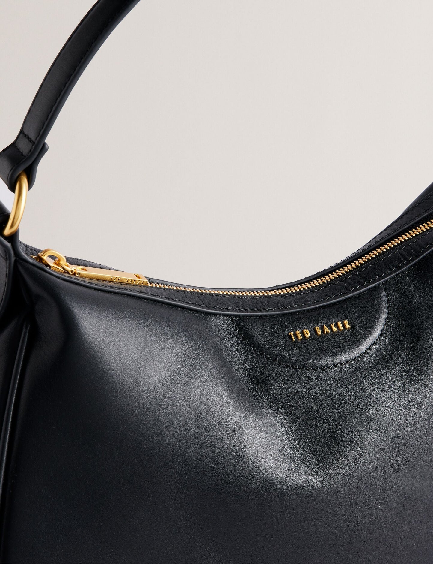 ESIAH | BLACK