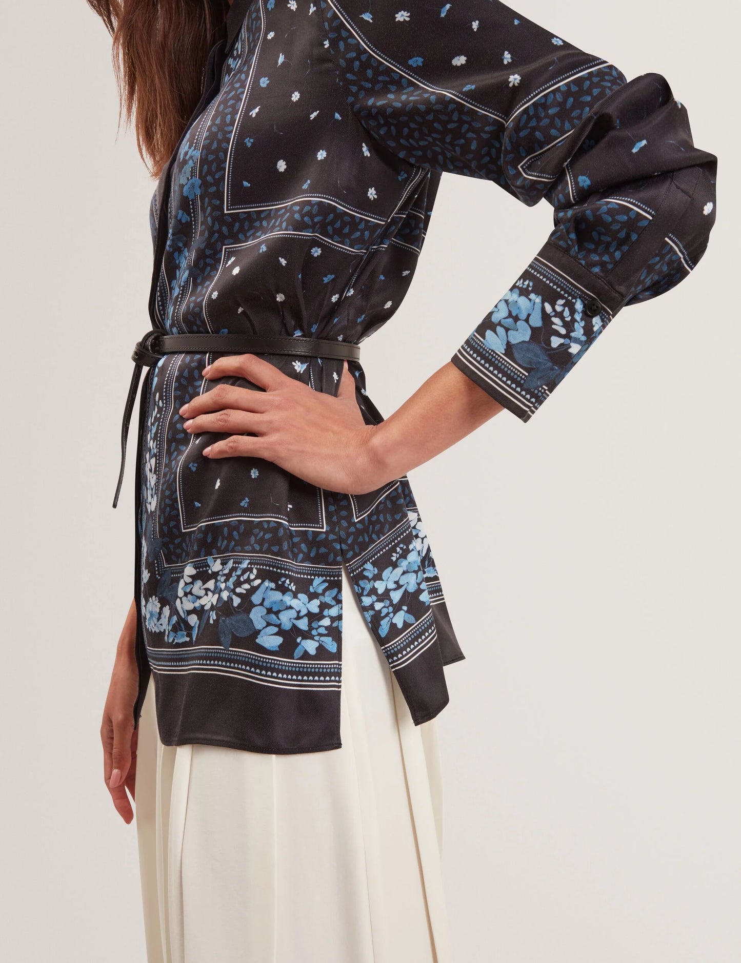 NOHVA | BLACK