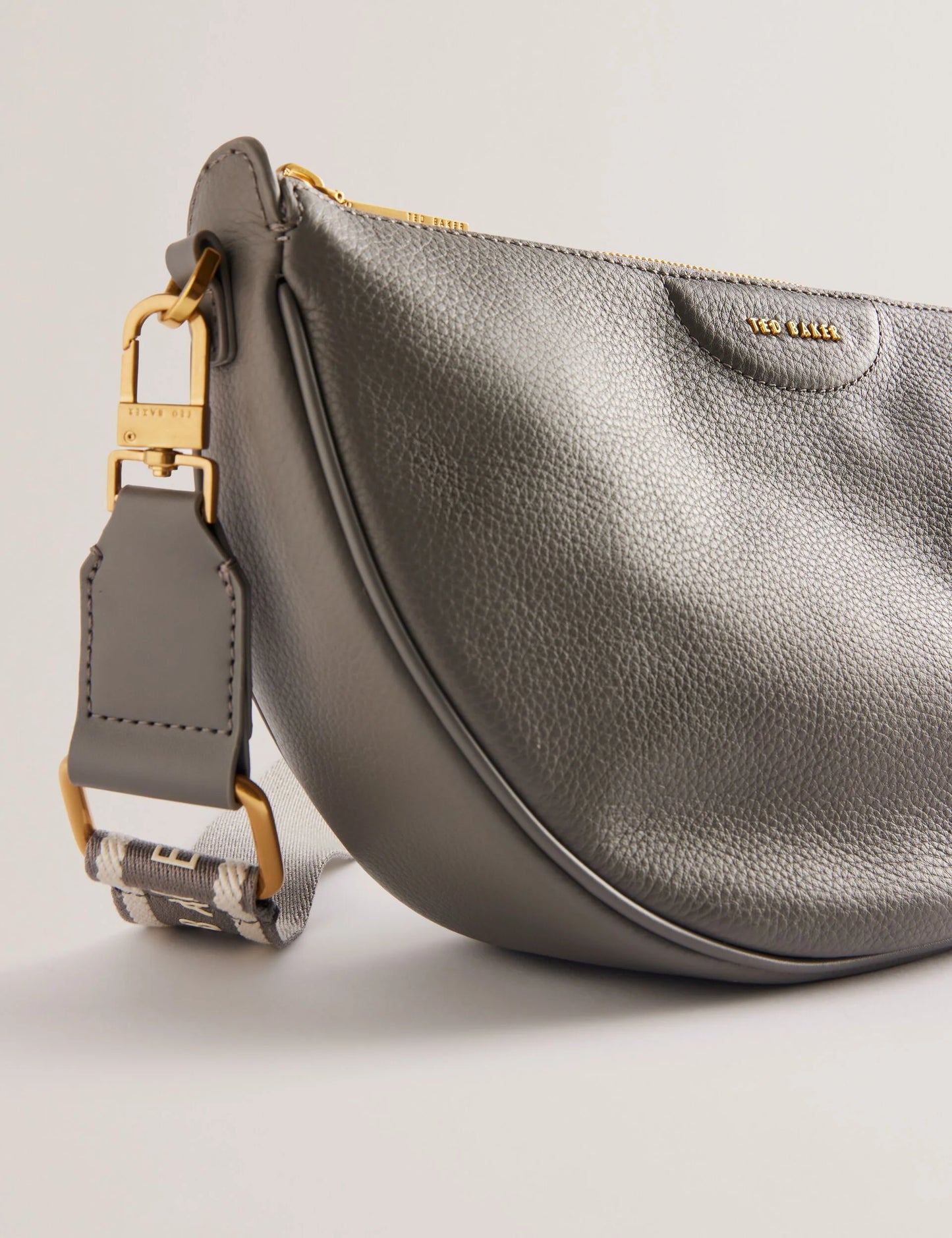 ESSINA | MID-GREY