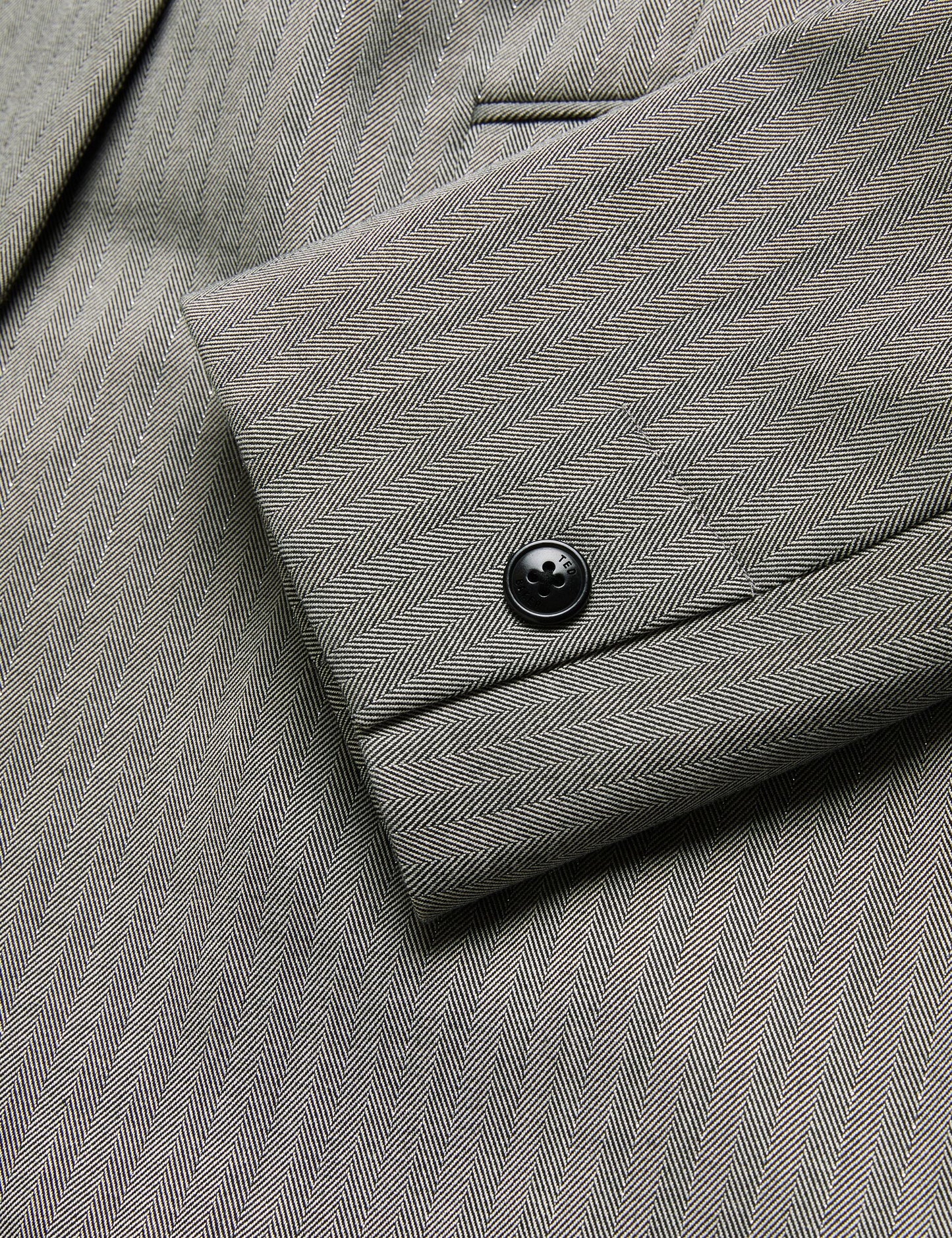 KOA | DK-GREY