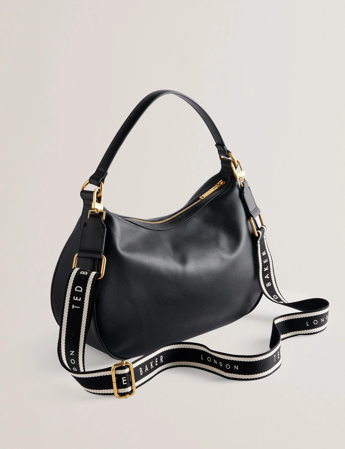 ESIAH | BLACK