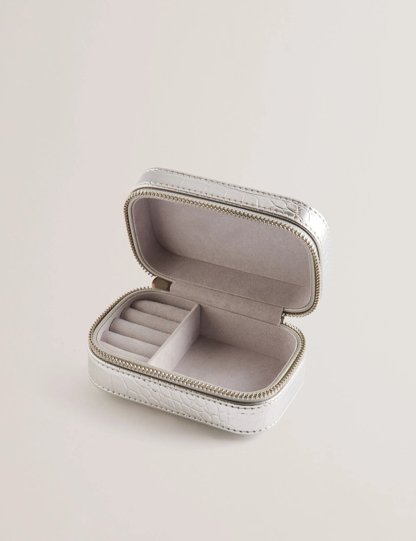 IVEE | SILVER