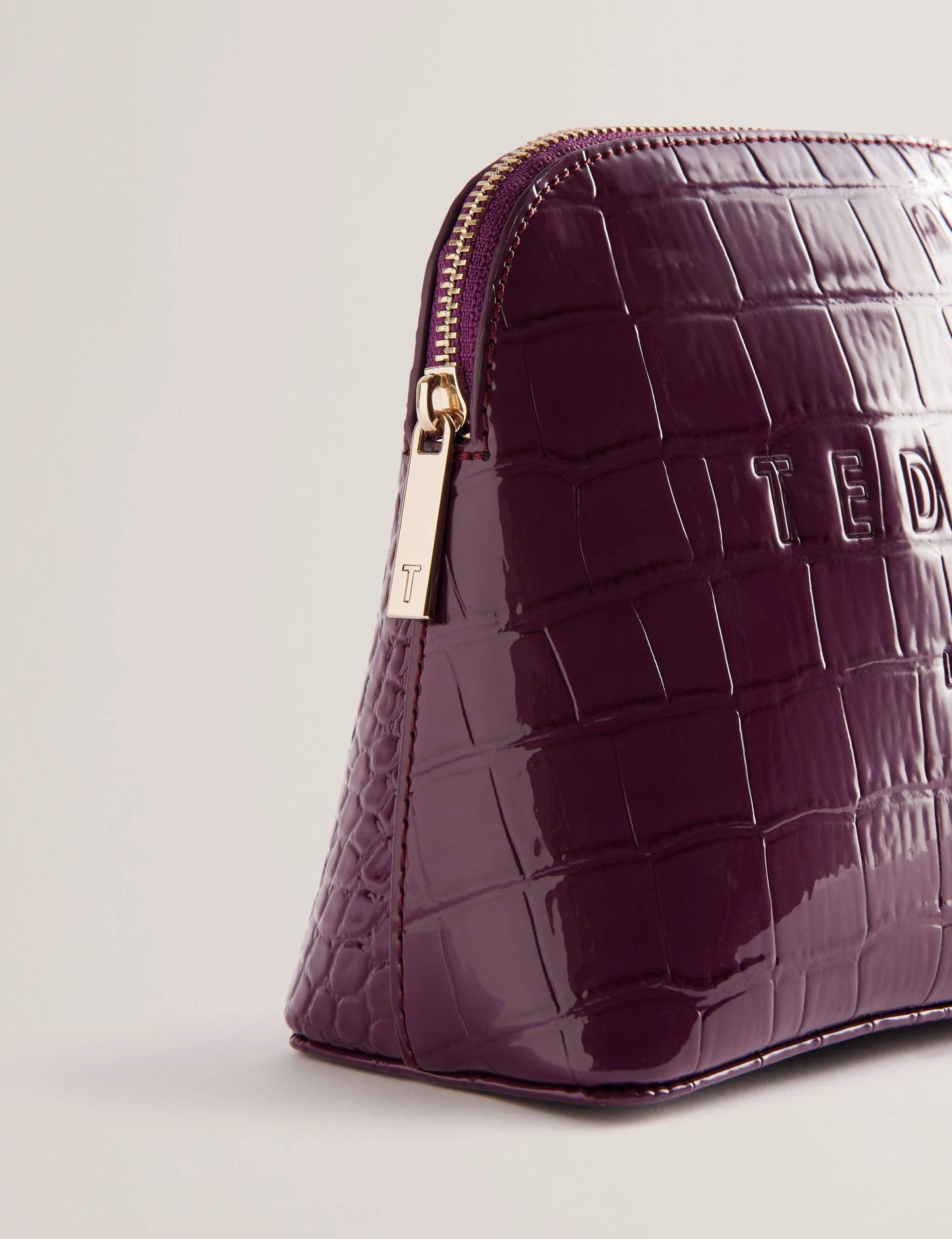 CROCALA | MAROON