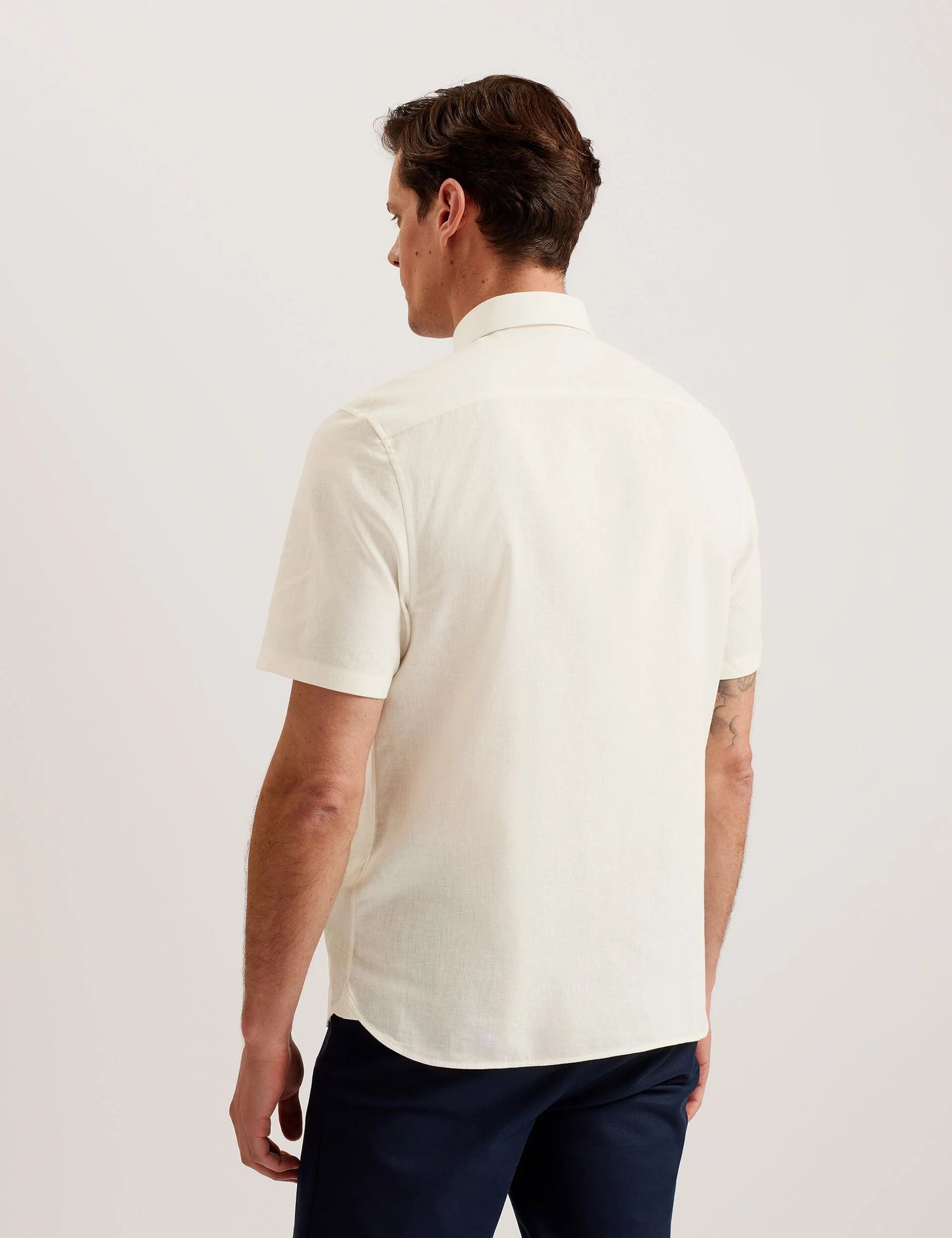 NAIRES | WHITE