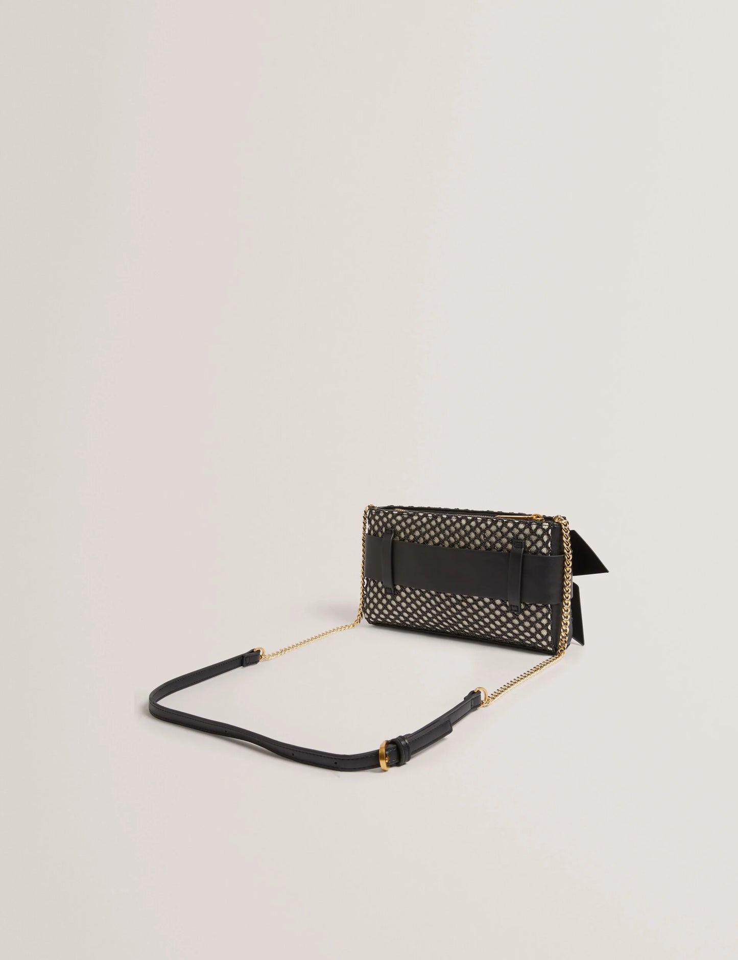 JEESIE | BLACK