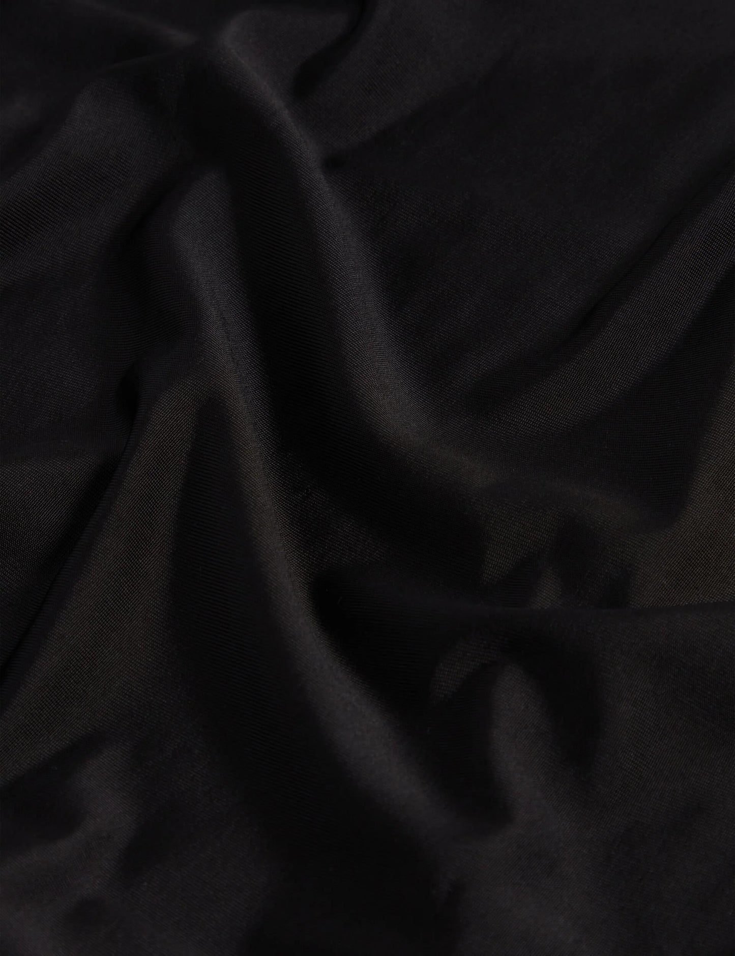 SOLID BLACK TSHIRT WITH SEAM DETAIL | RICH BLACK