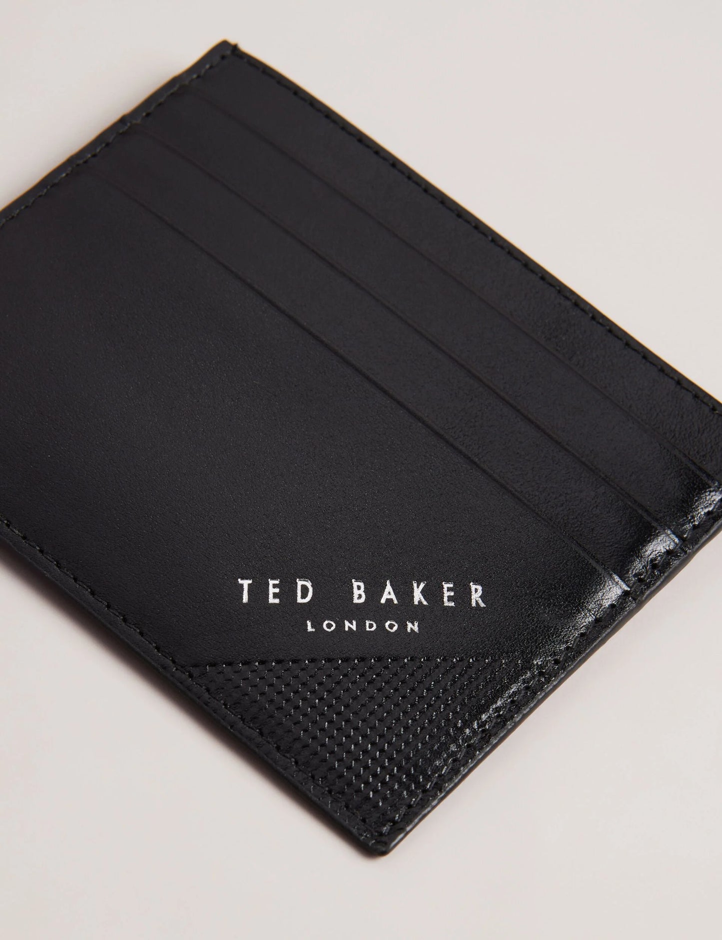 RAFFLE | BLACK