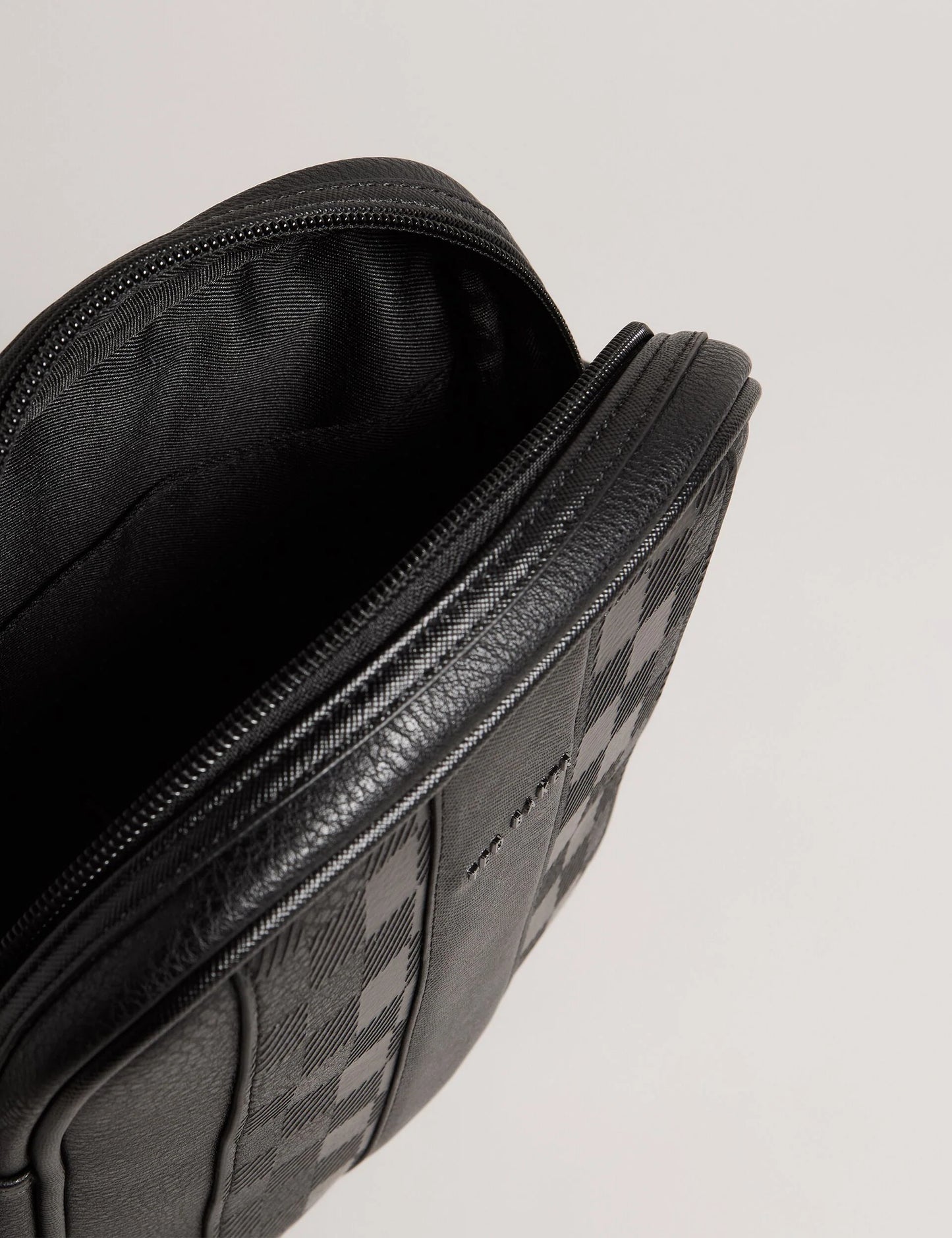 WAYDON | BLACK