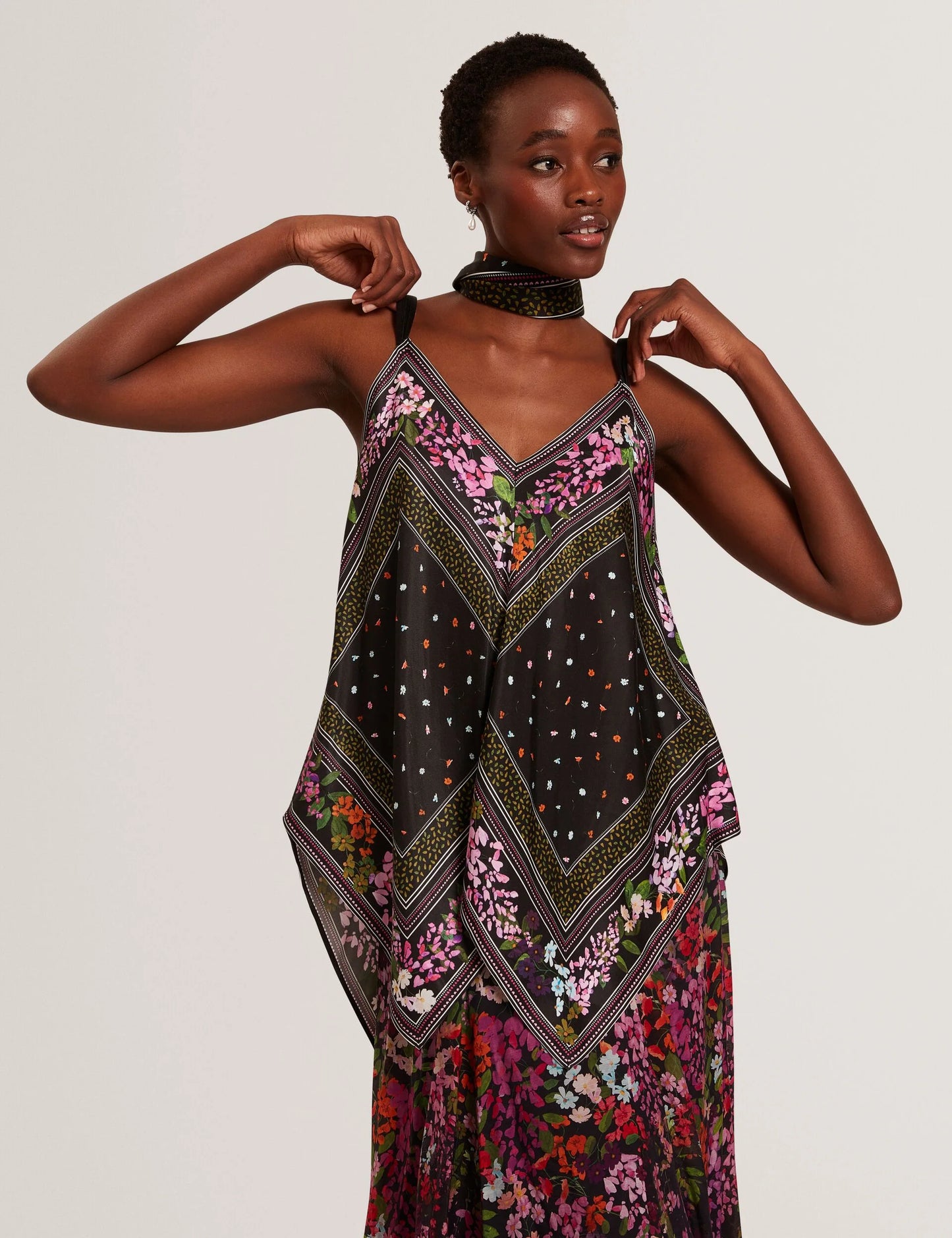 AYYLA | BLACK