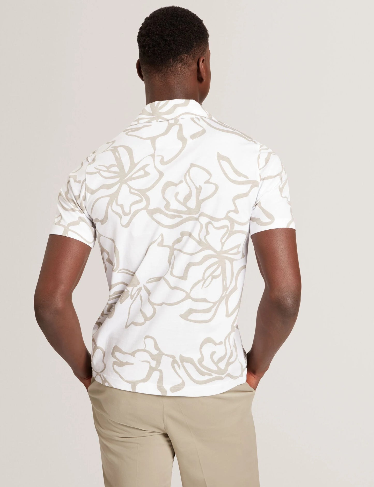 CLAUB | WHITE