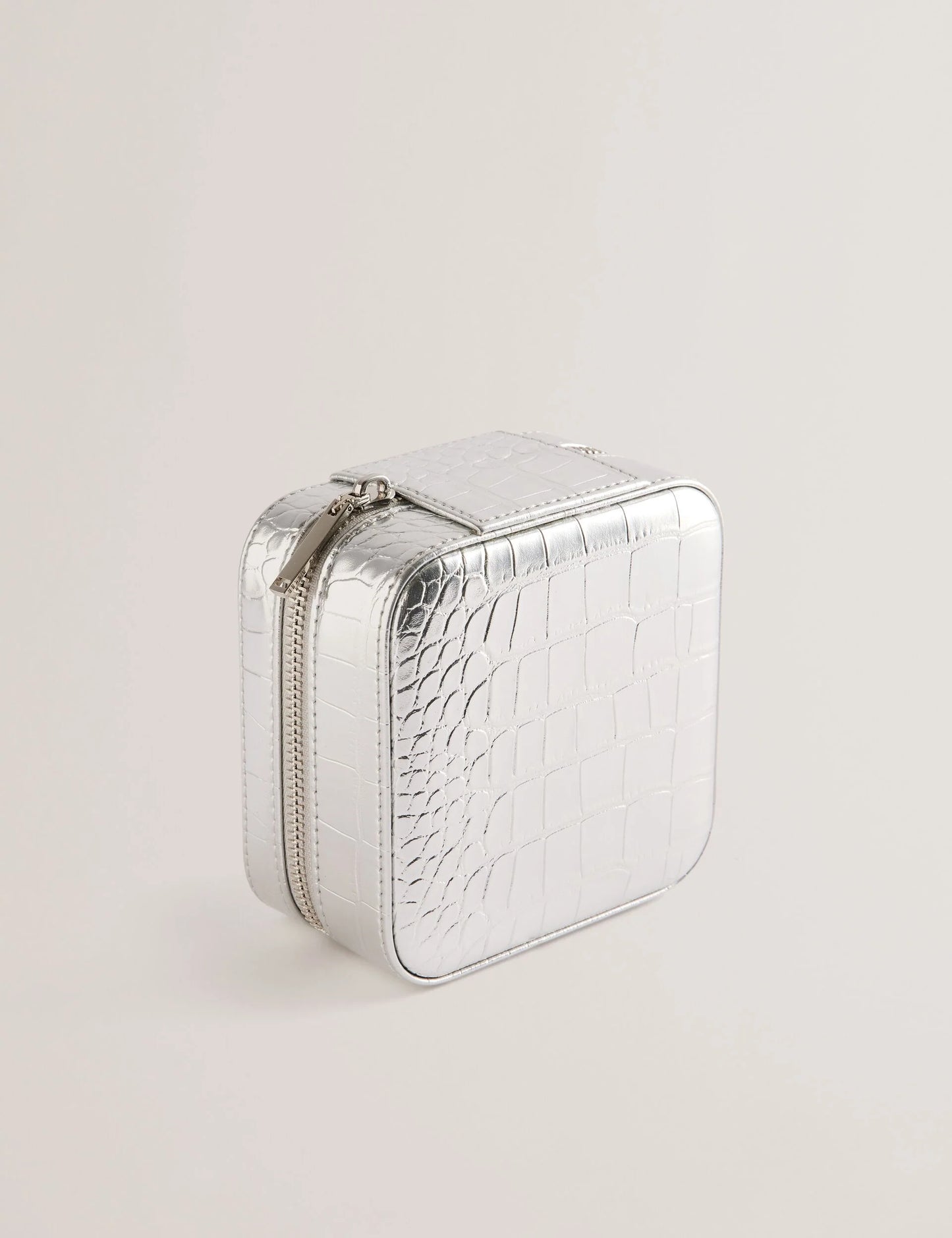 HAZELLI | SILVER