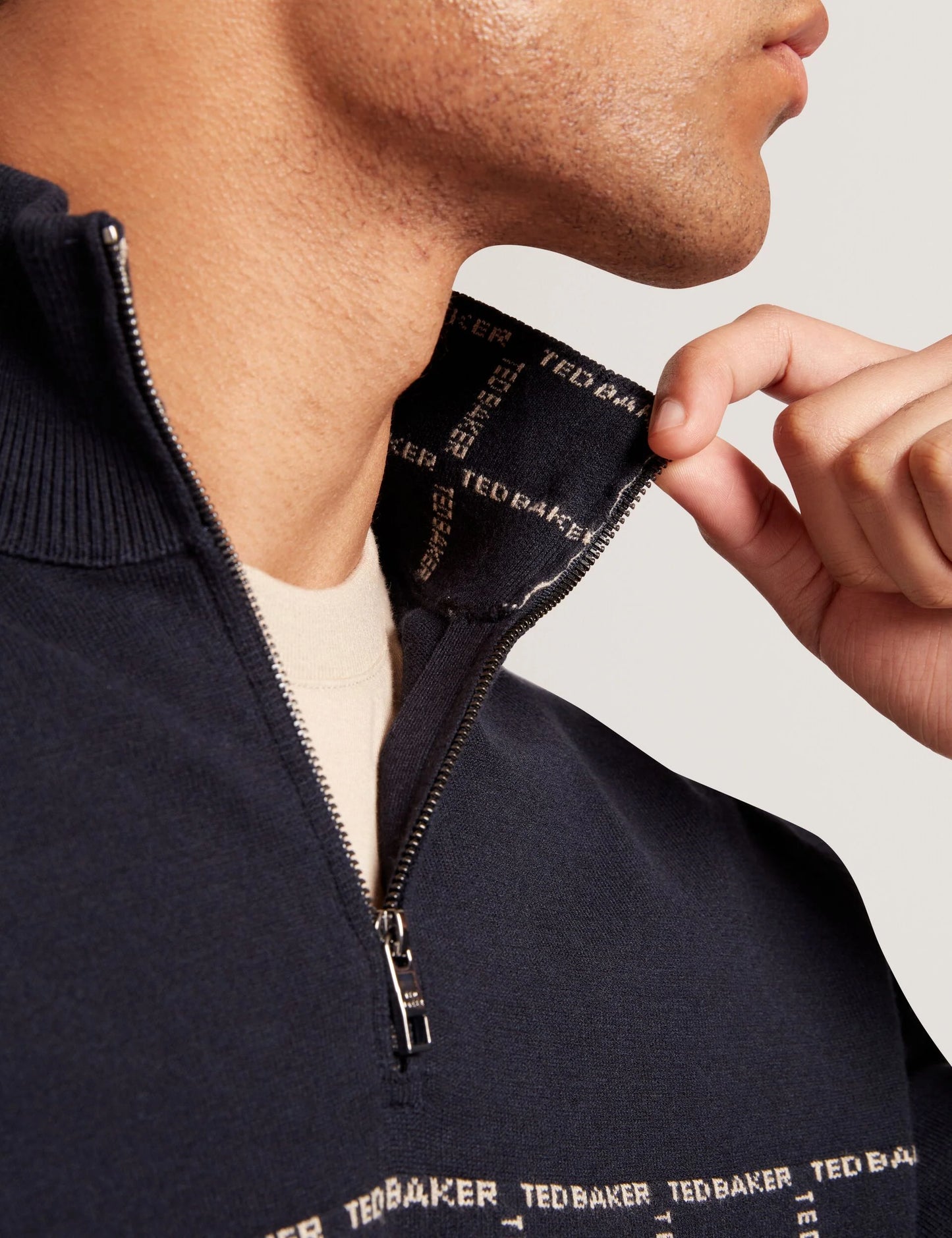 ROBINSN | NAVY