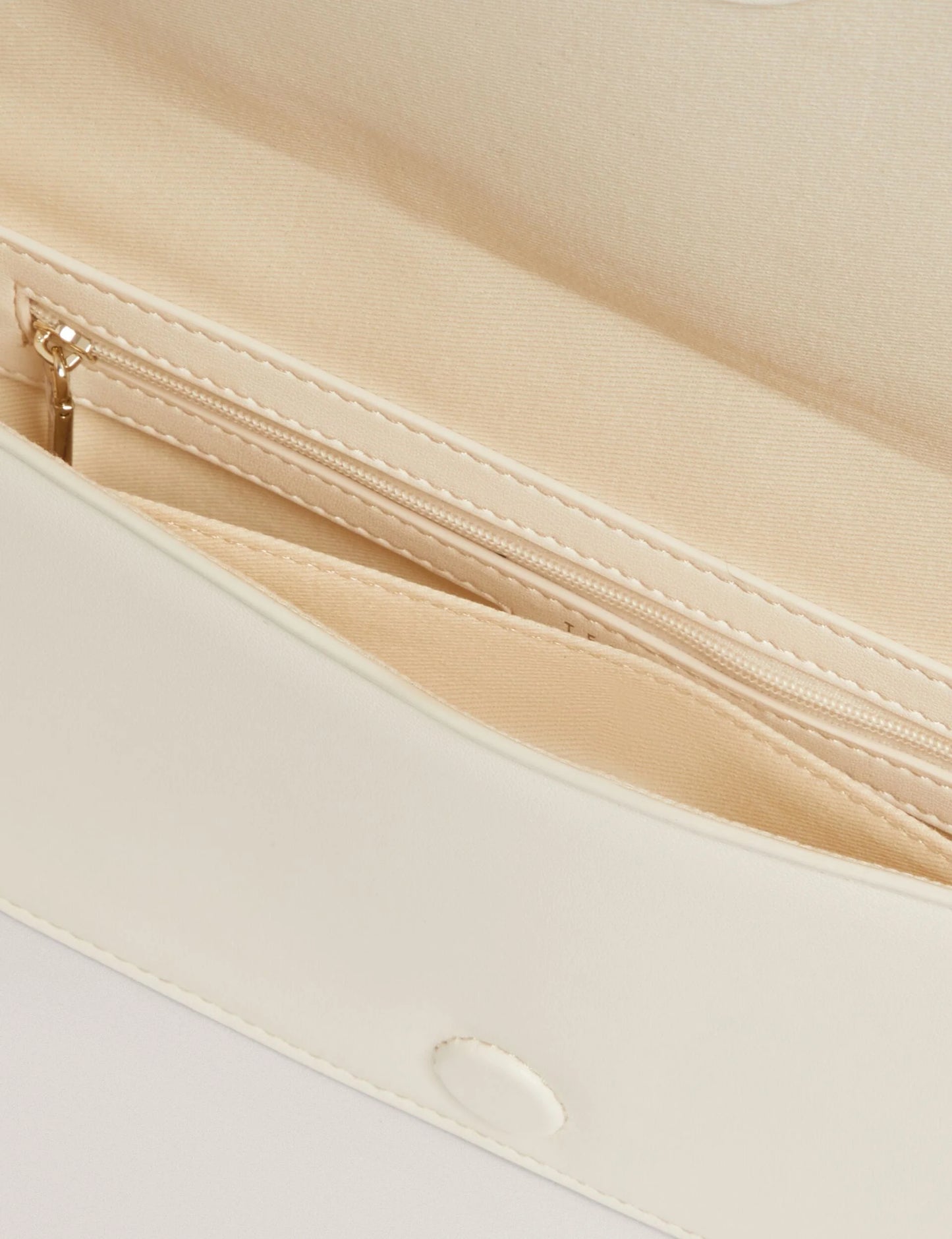 PETTRIA | IVORY