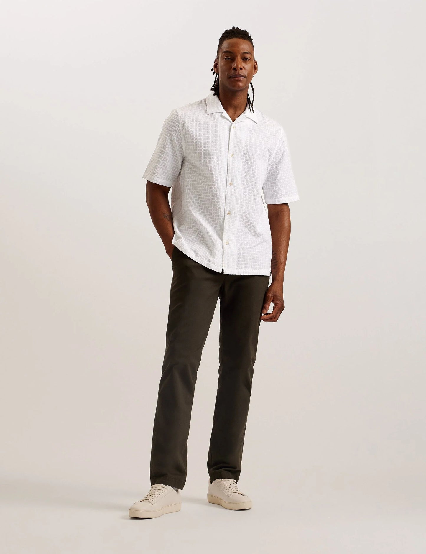 OISE | WHITE