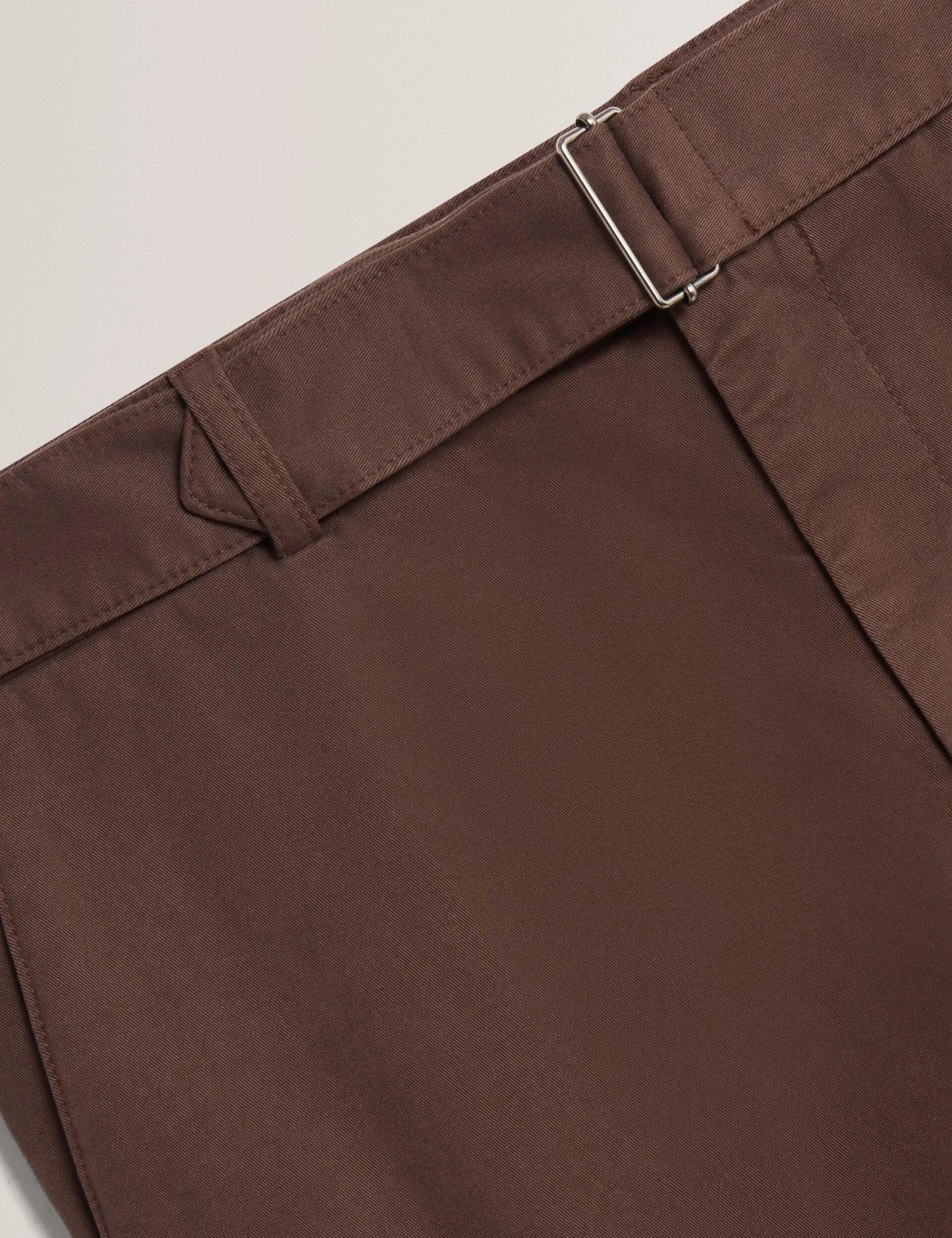 ARMODO | DK-BROWN