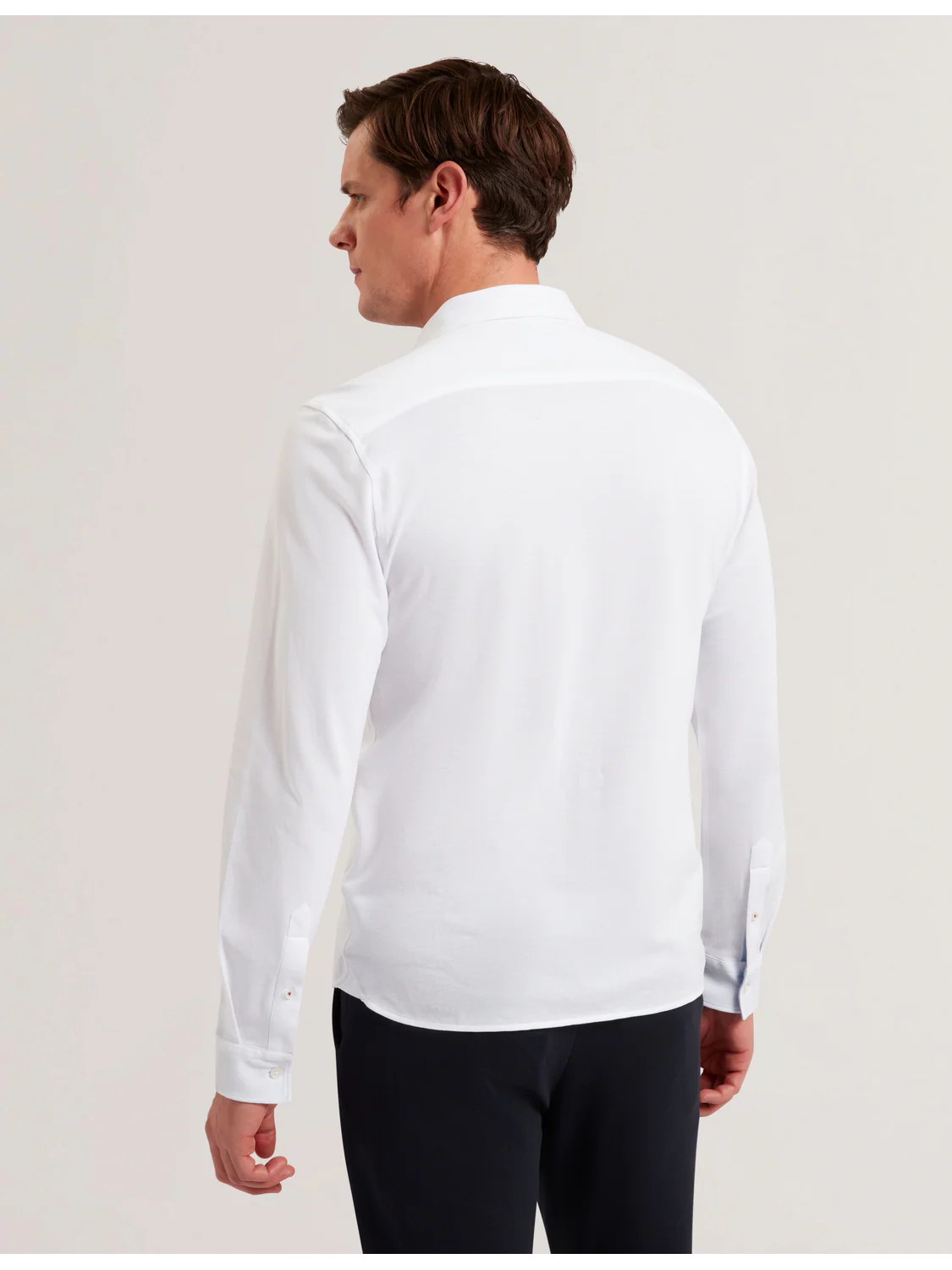 LUCKEY | WHITE