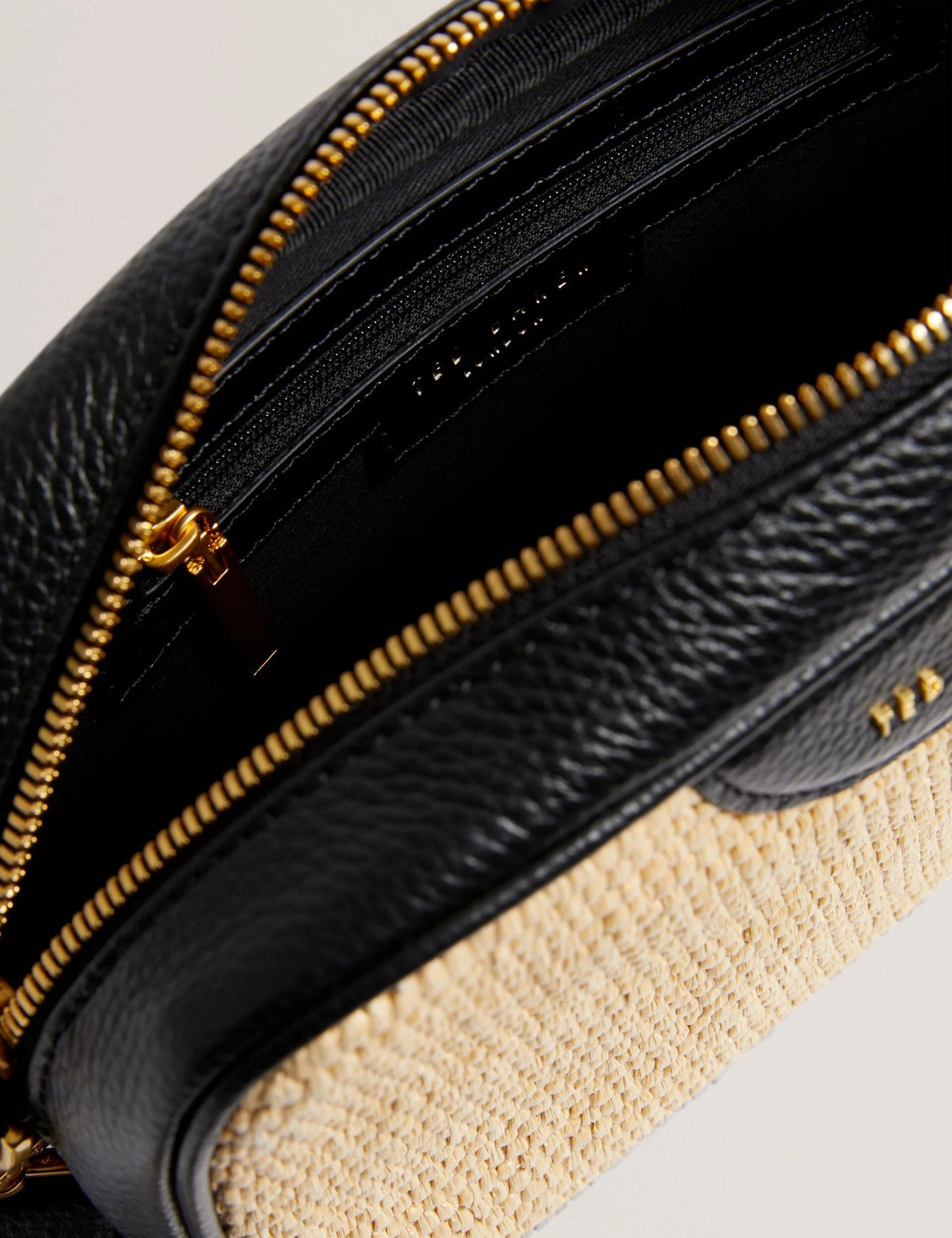 BARDAS | BLACK