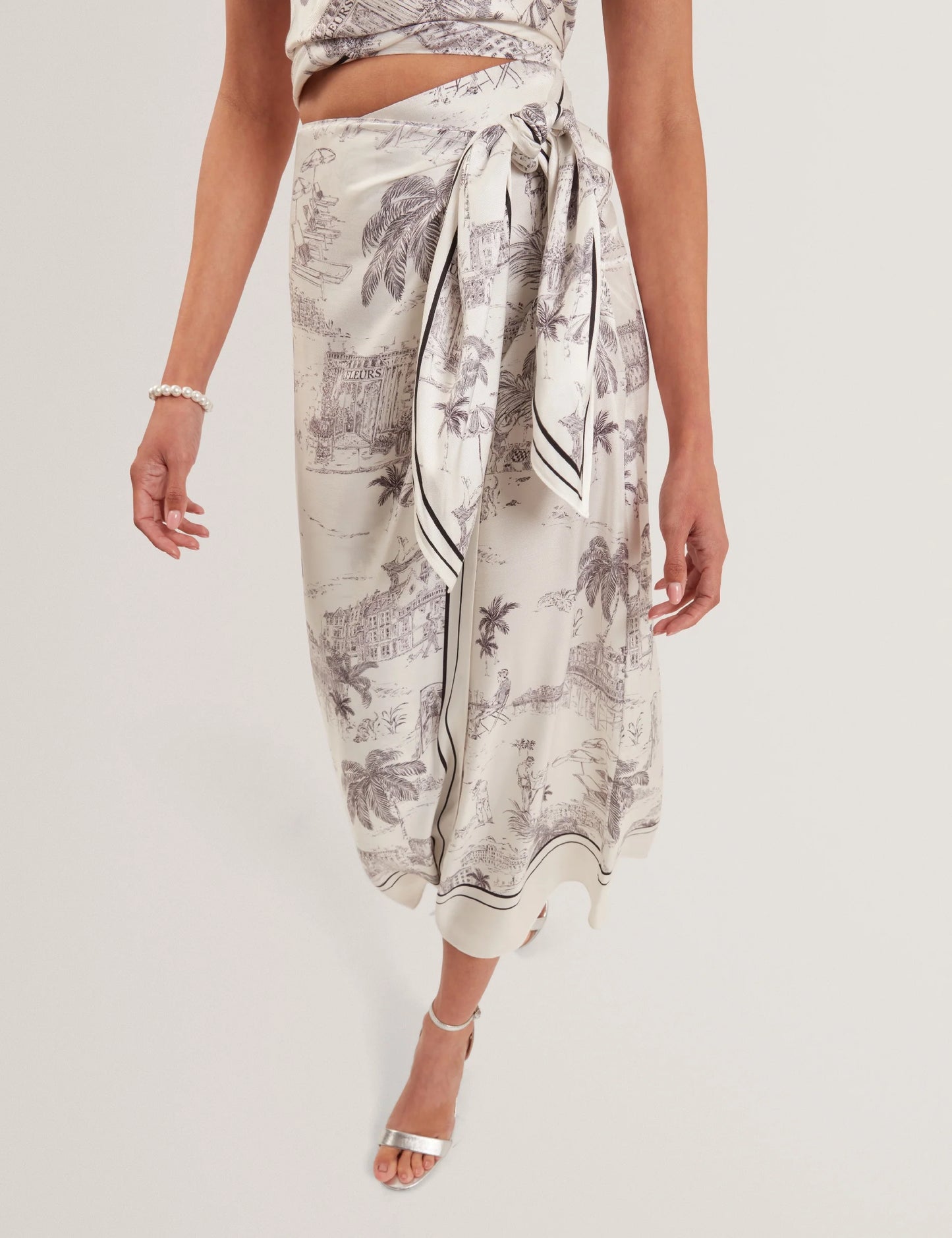 MELVA | IVORY