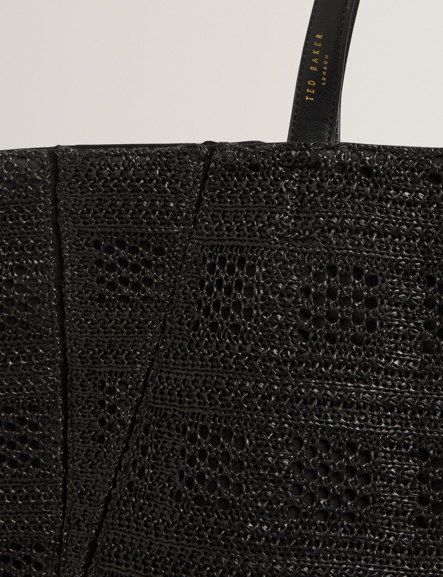 PERIIEE | BLACK