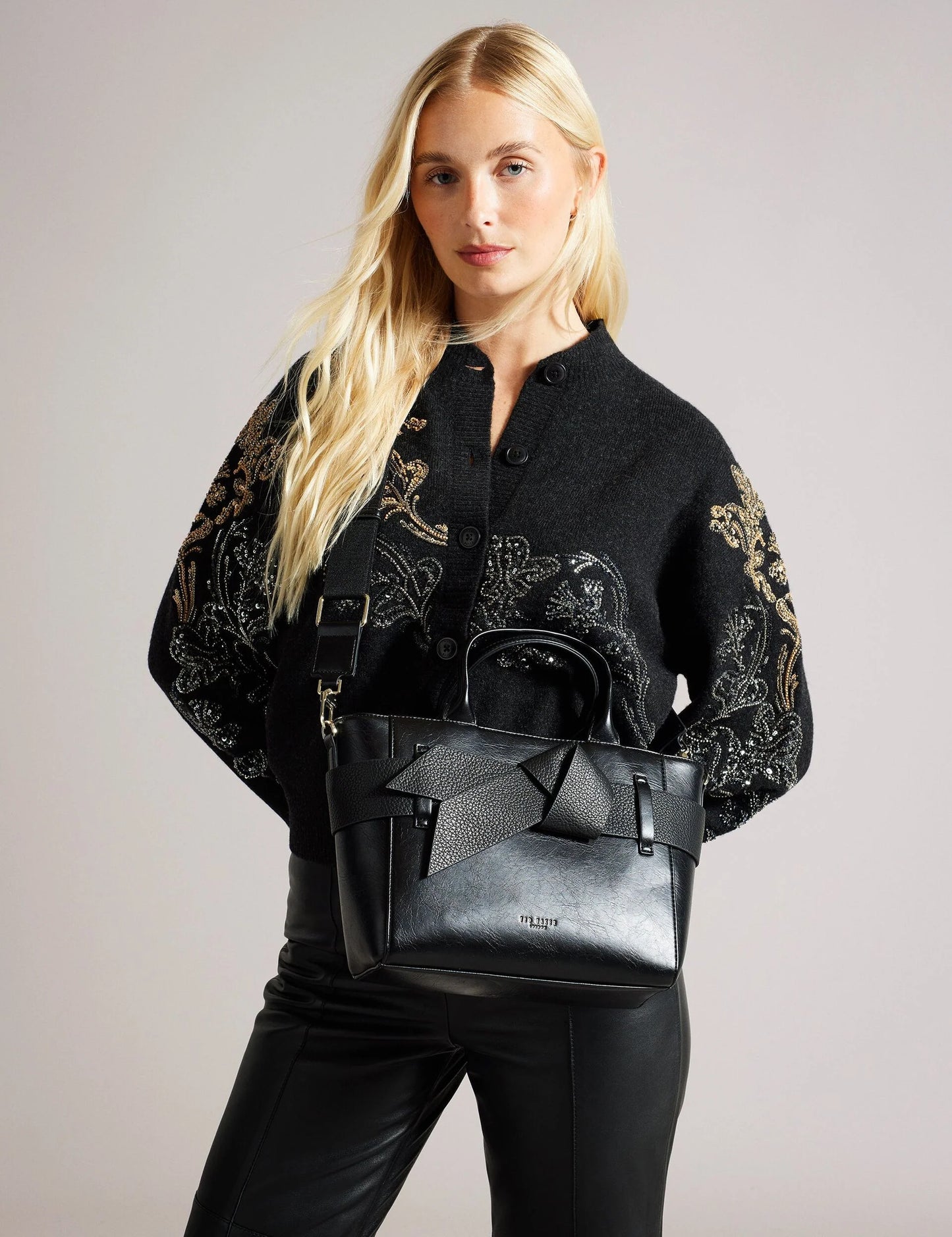 JIMSA | JET-BLACK