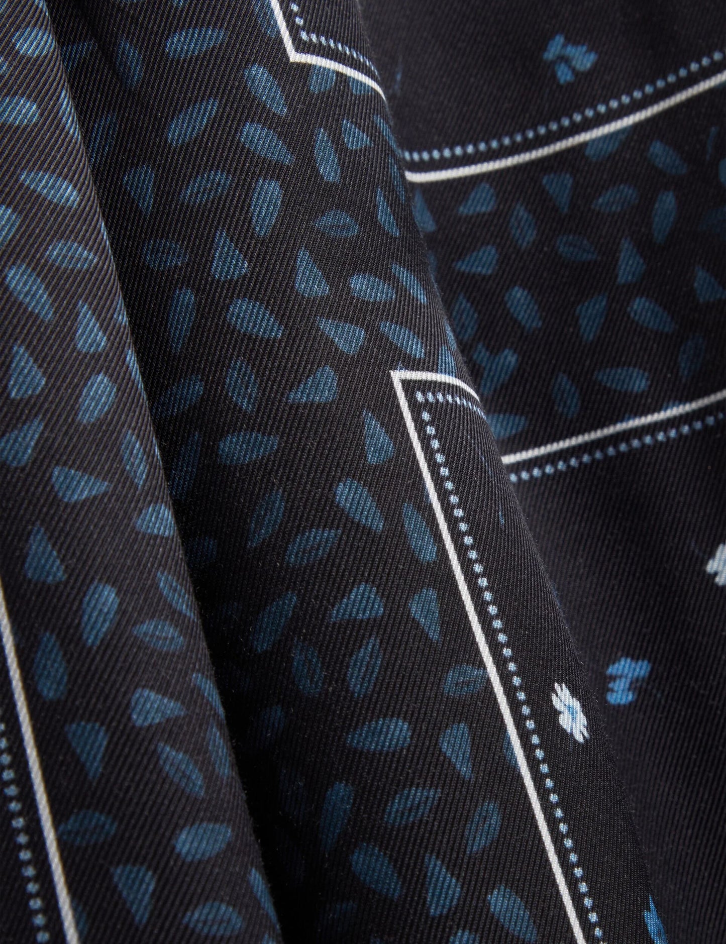 BRANI | BLACK