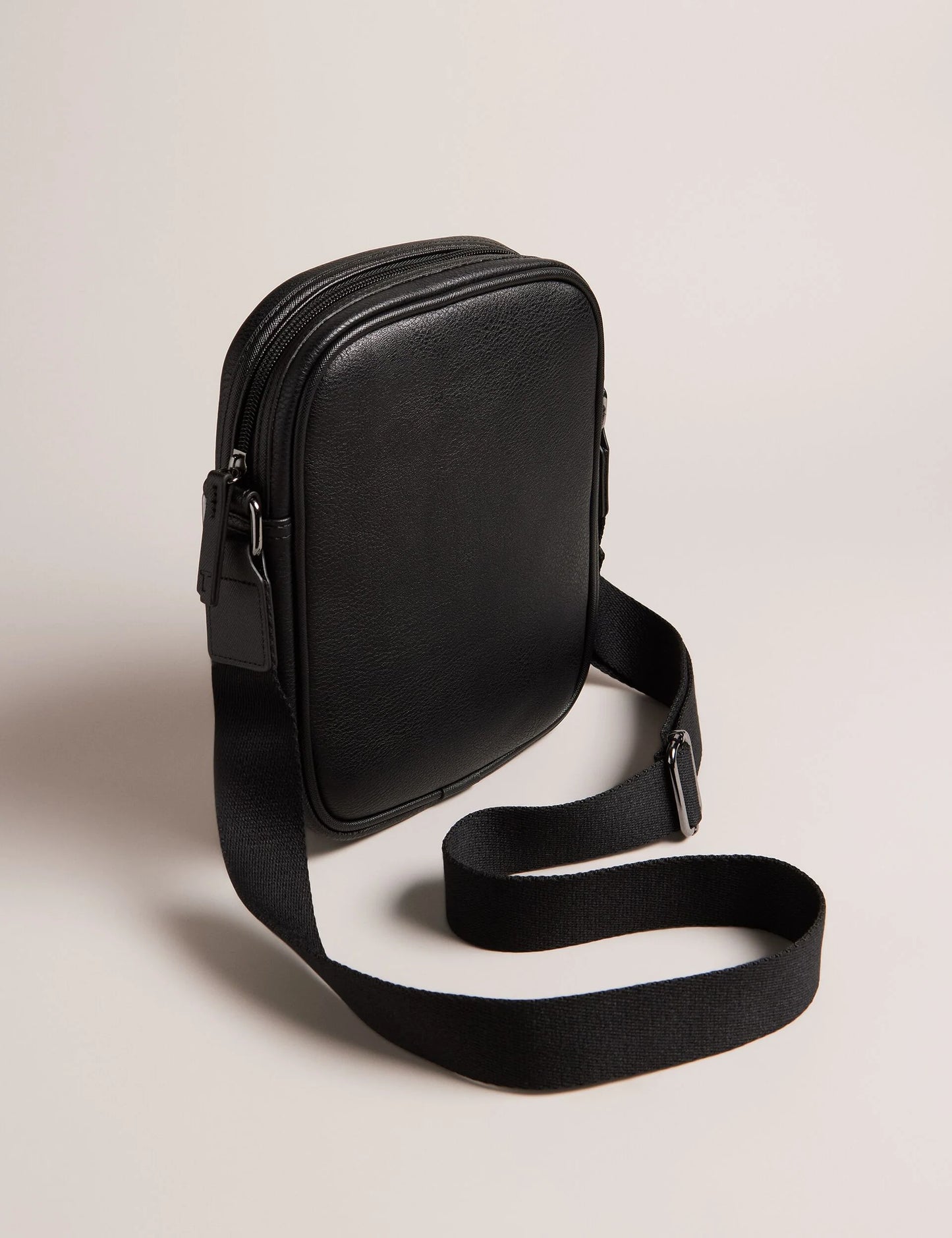 WAYDON | BLACK