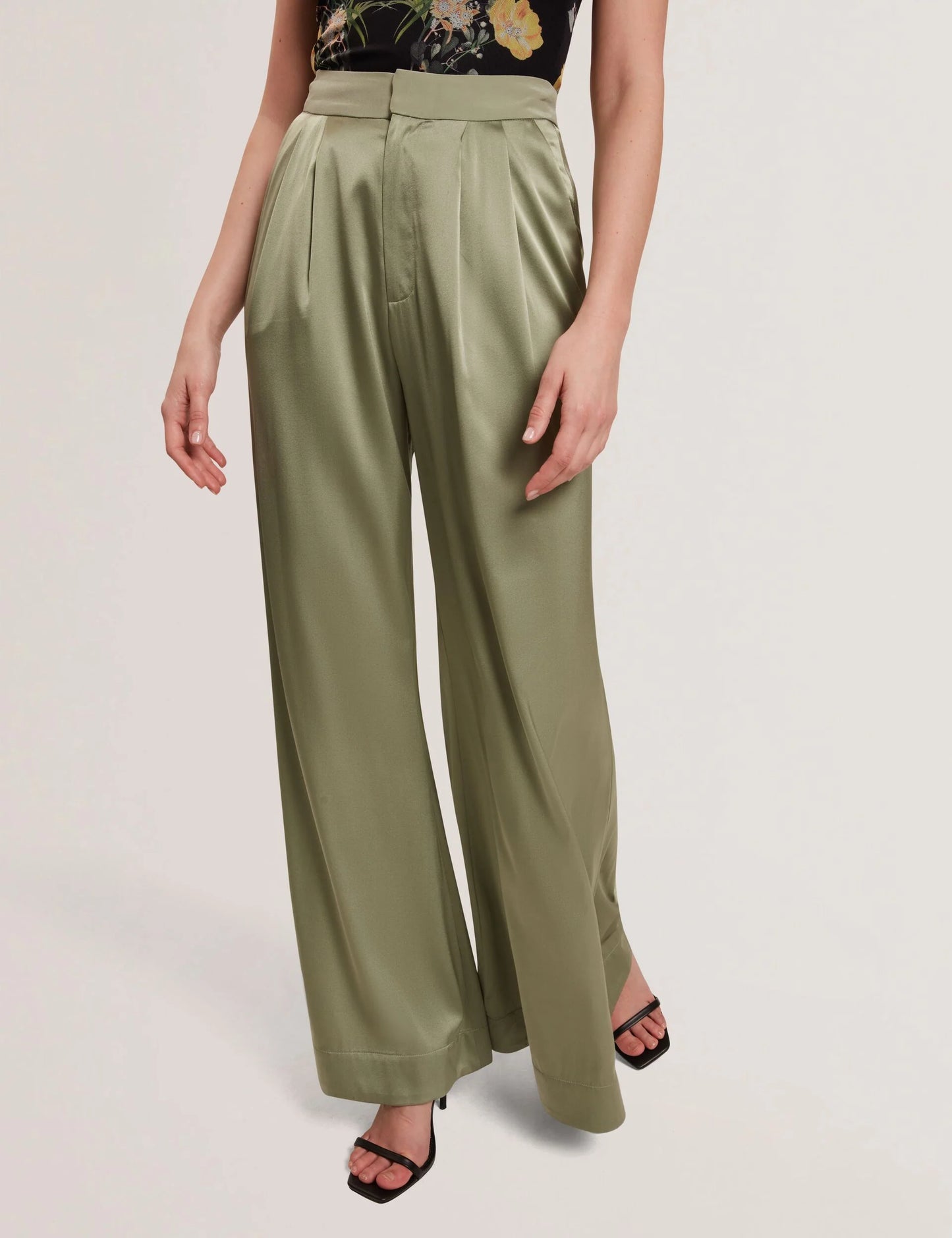 SILK WIDE LEG BELTED TUCK PANT | DESERT SAGE