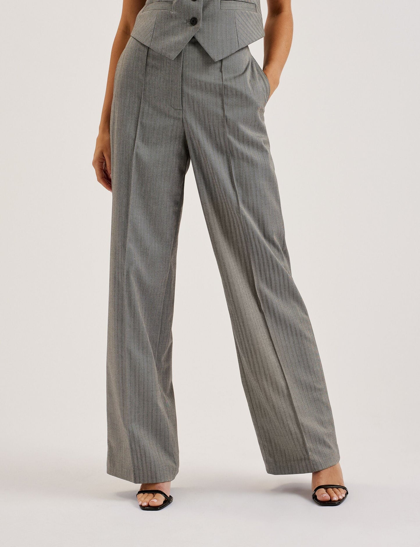 KOAT | DK-GREY