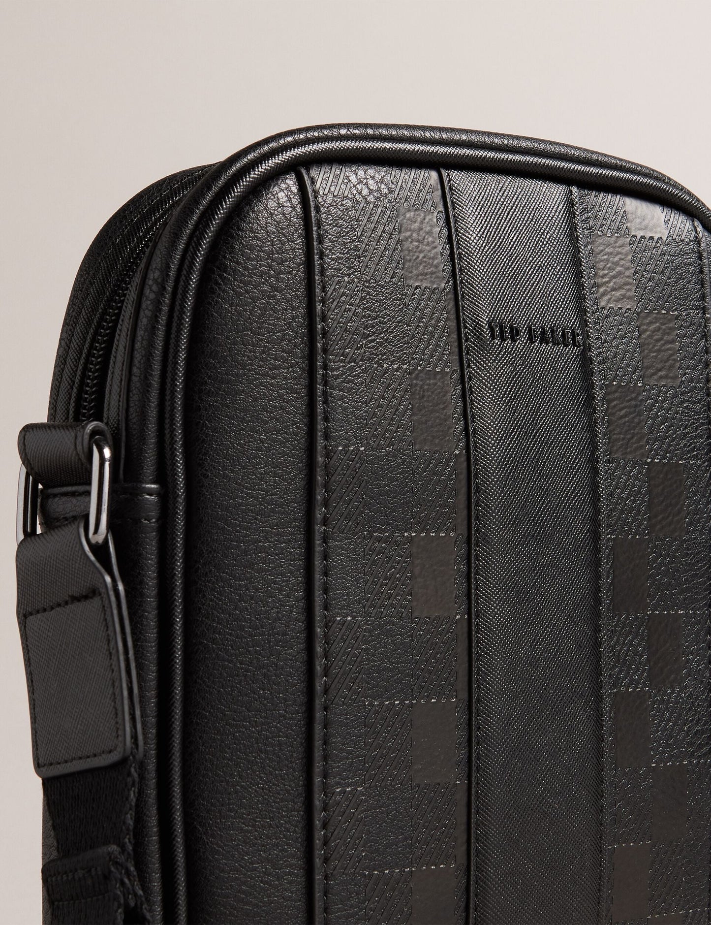 WAYDON | BLACK