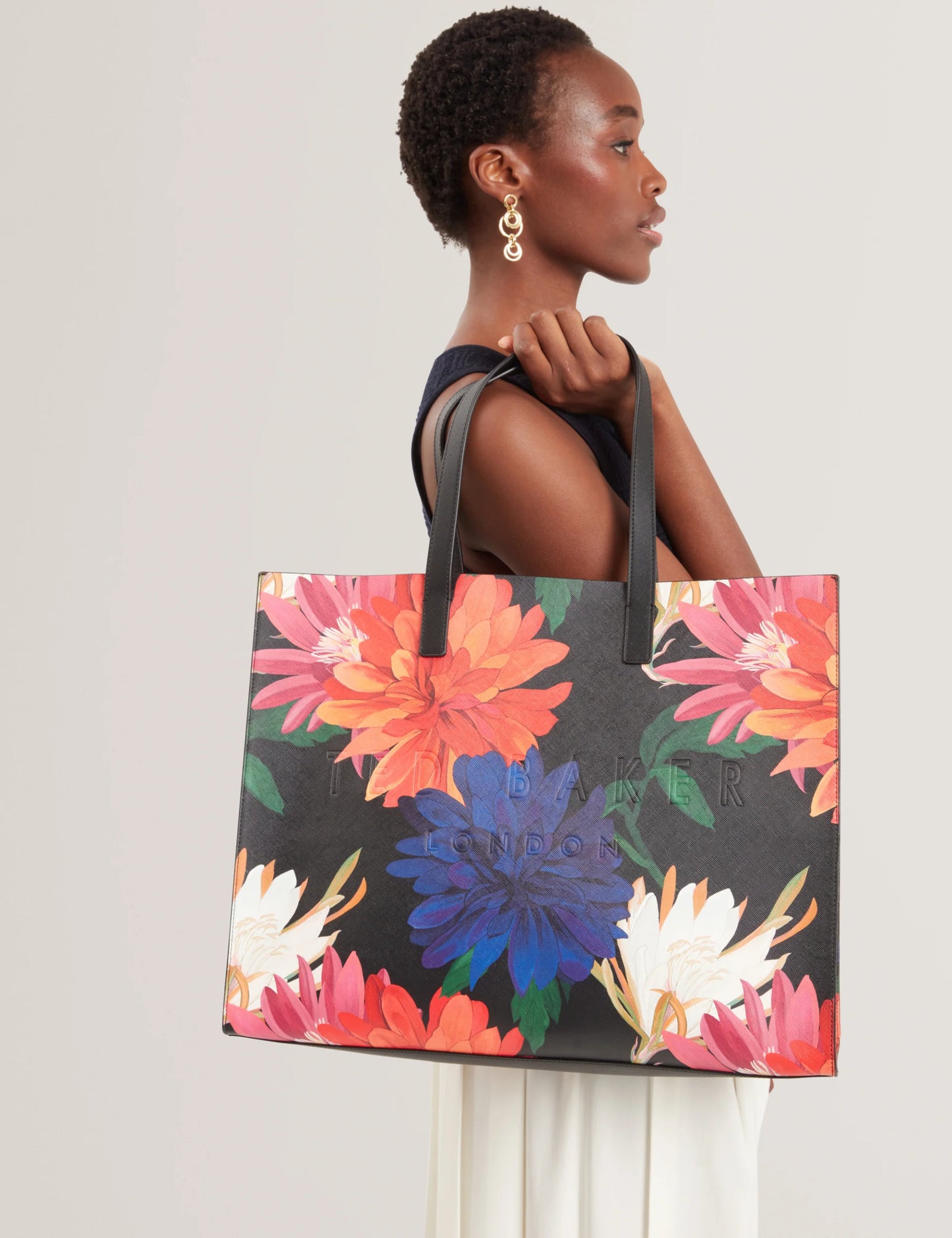 AMARDI | BLACK