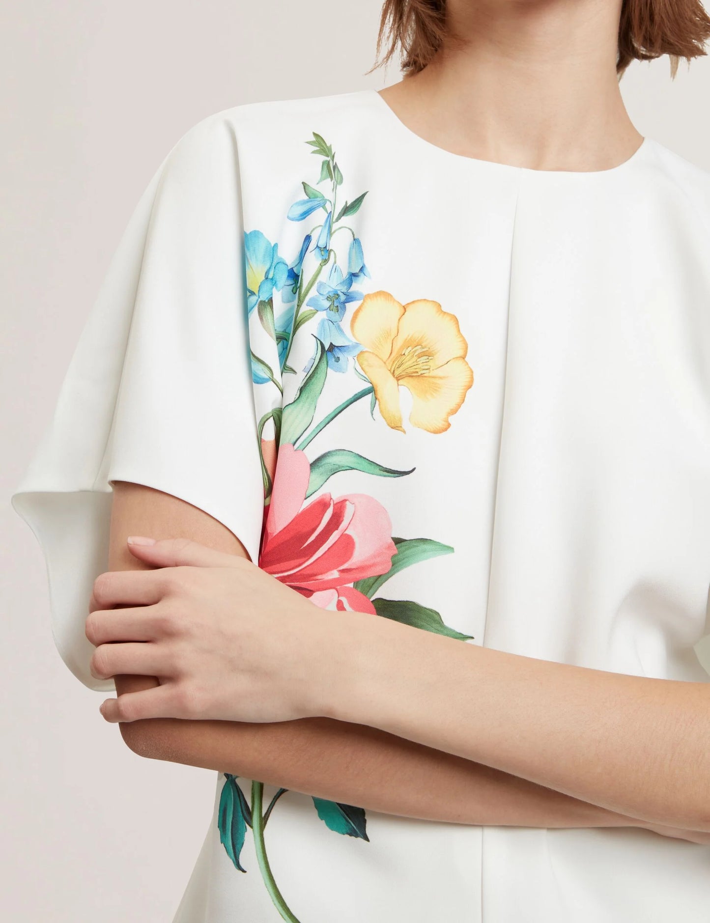 LAHNAA | WHITE