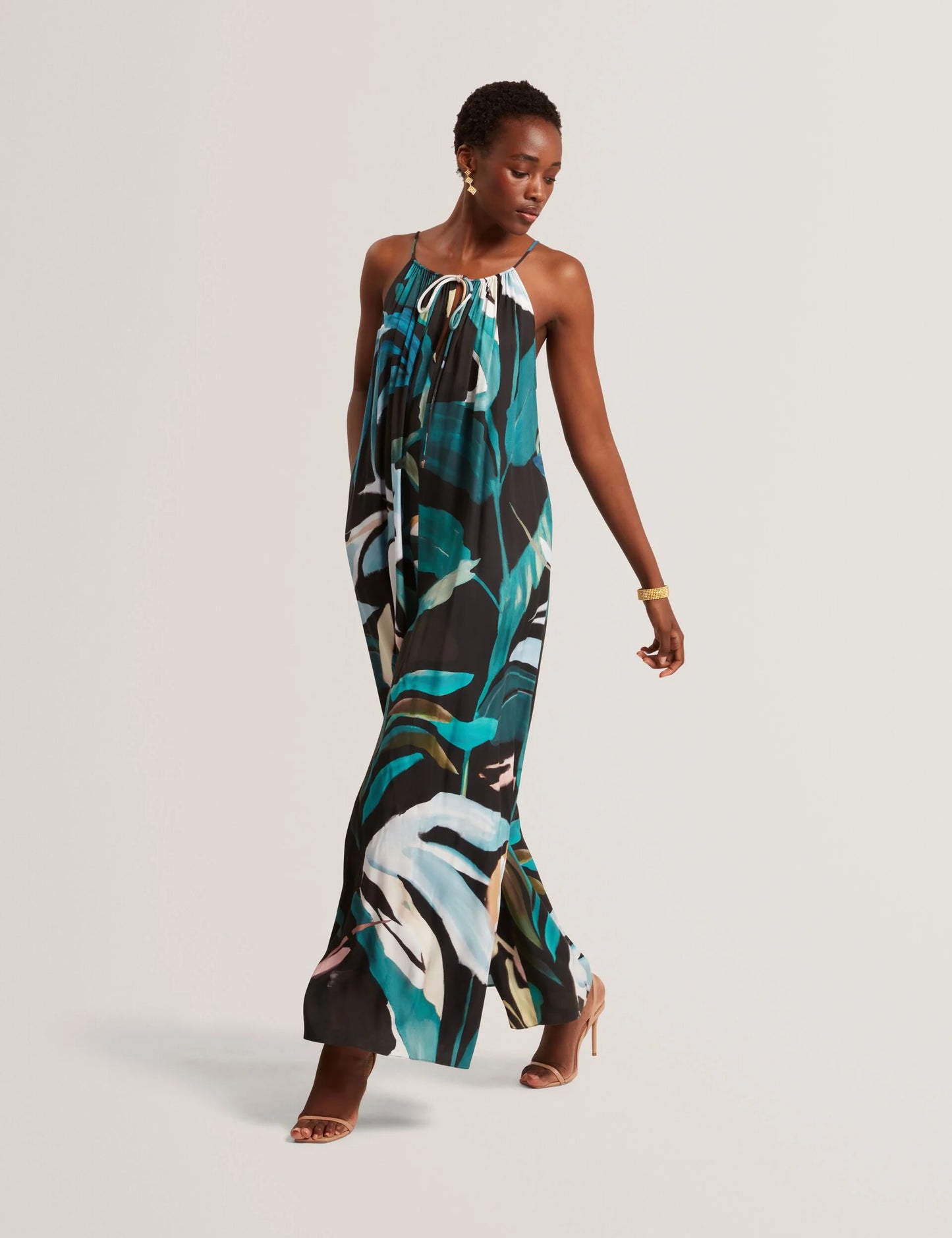 ESKAA | BLACK